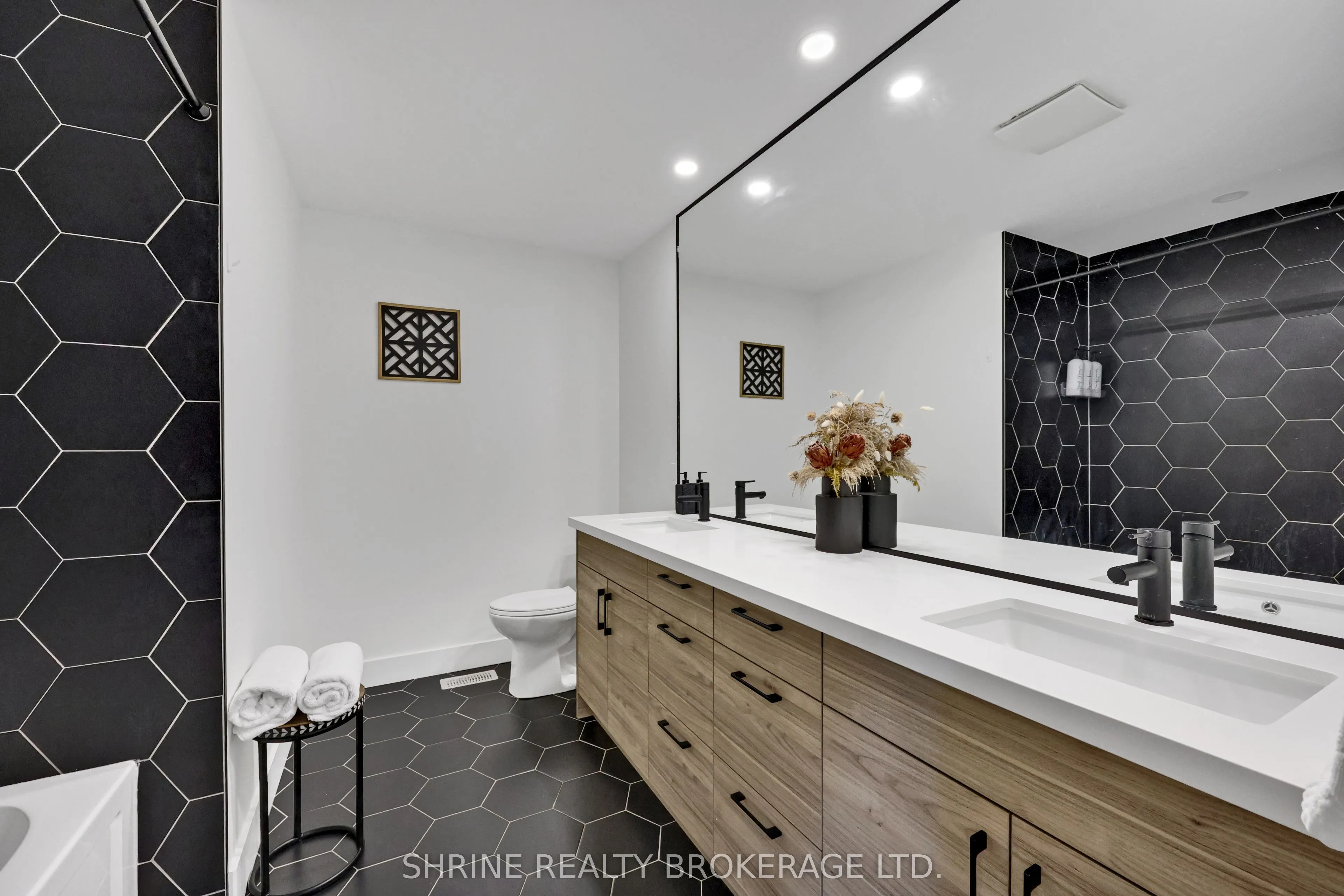 1866 Fountain Grass Drive