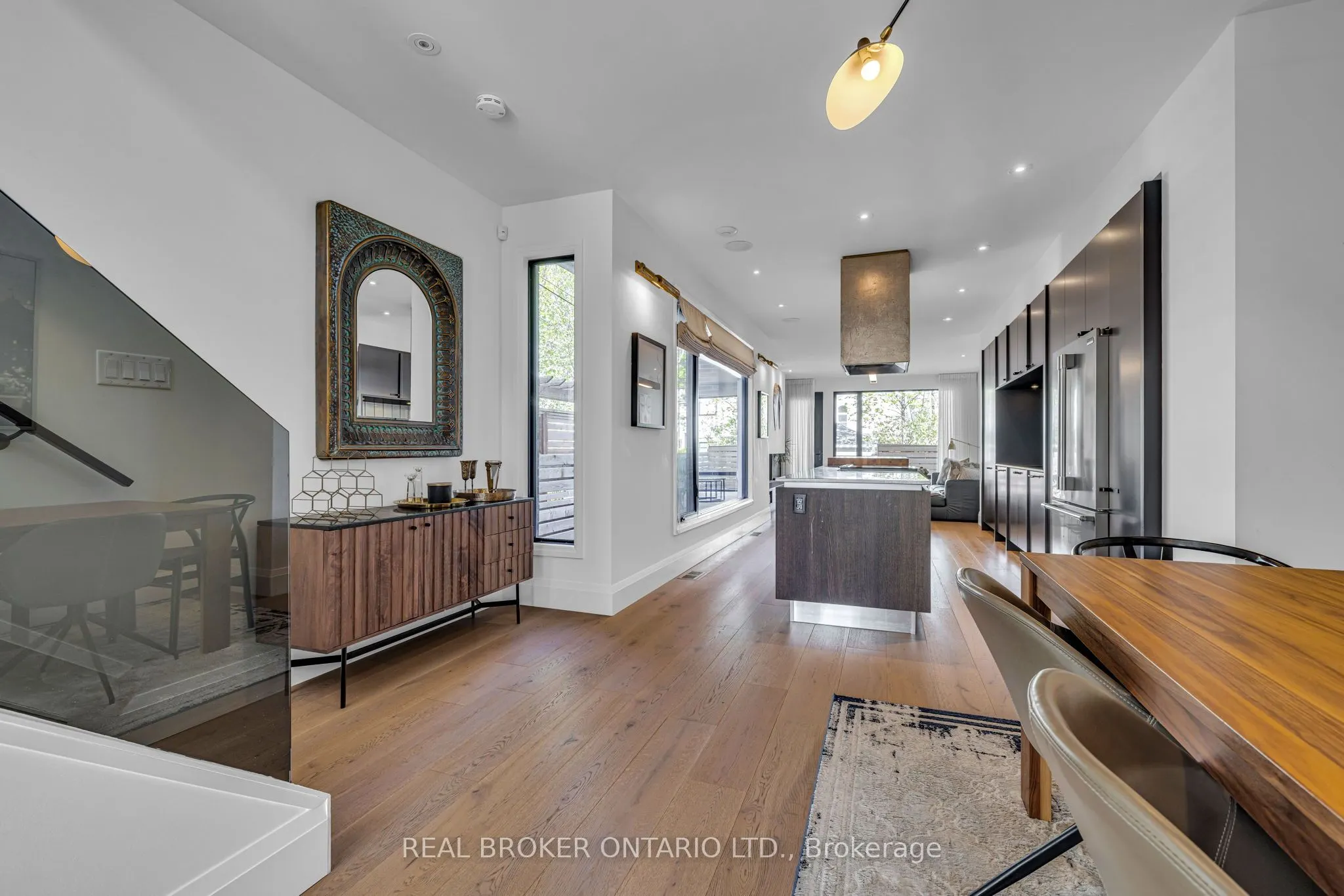 287 Dovercourt Avenue