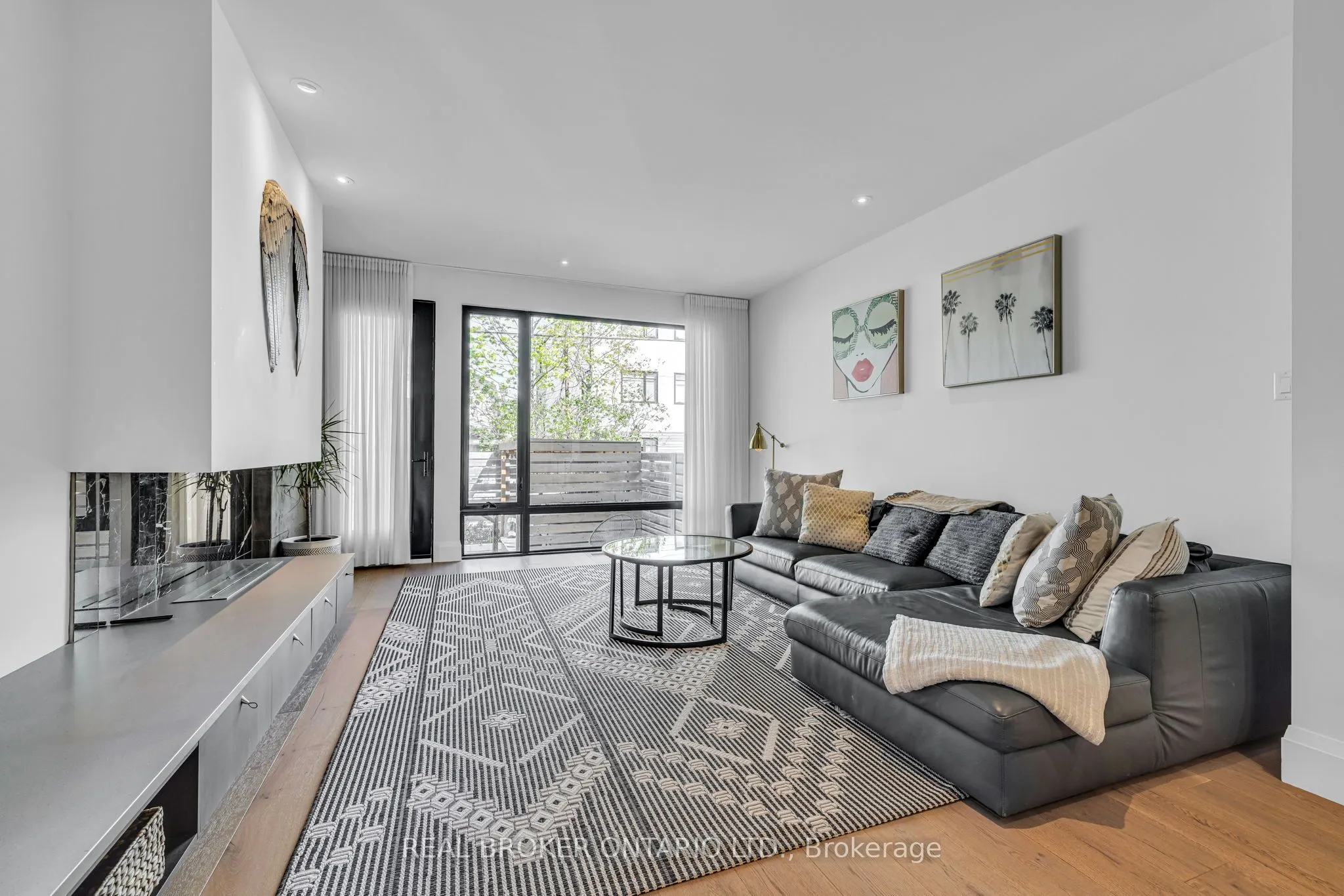 287 Dovercourt Avenue