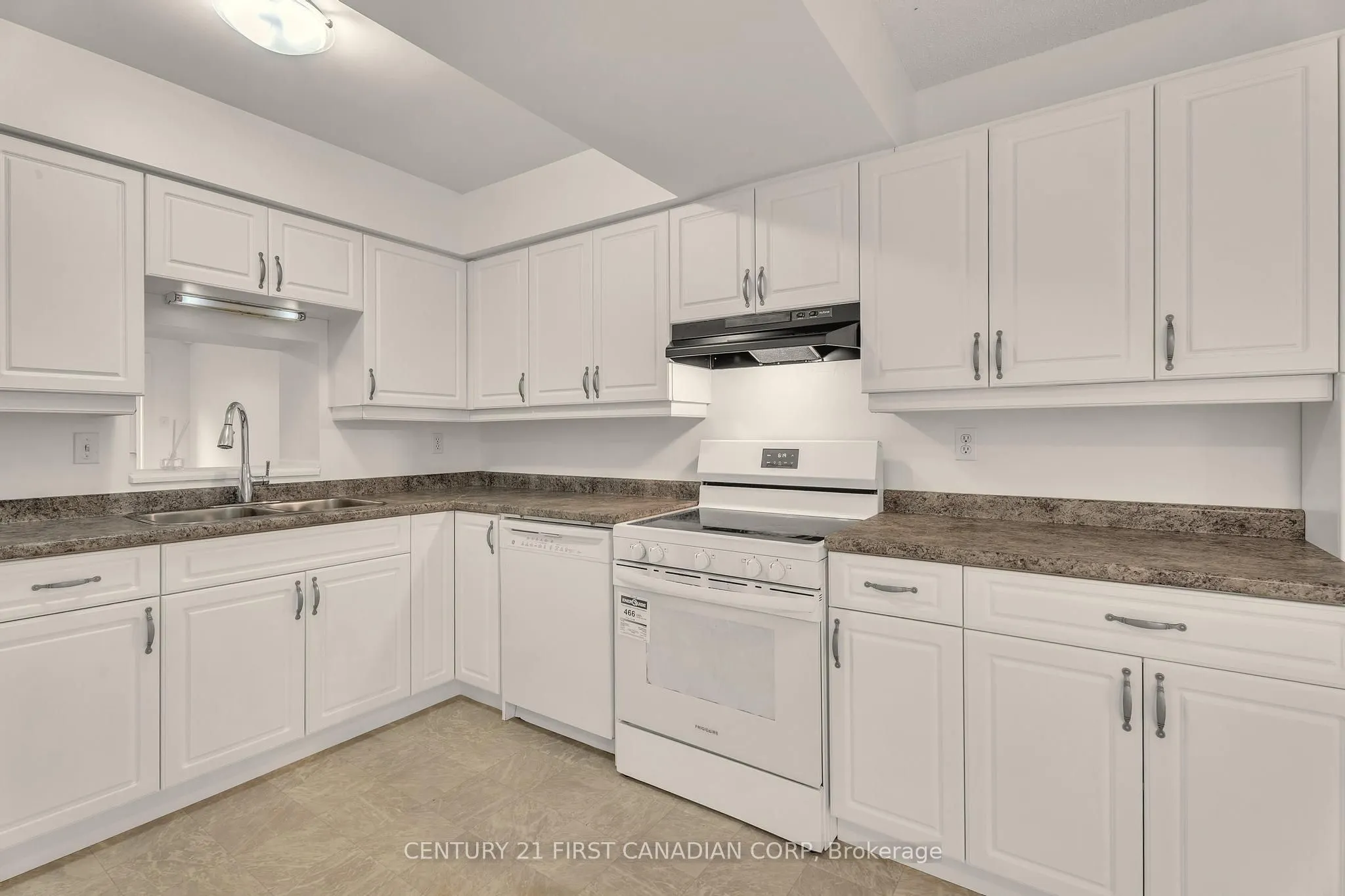 9 AILSA Place, #89