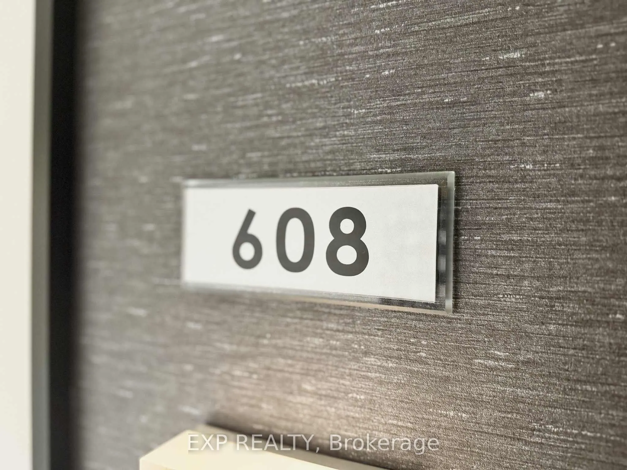 98 Richmond Road, #608
