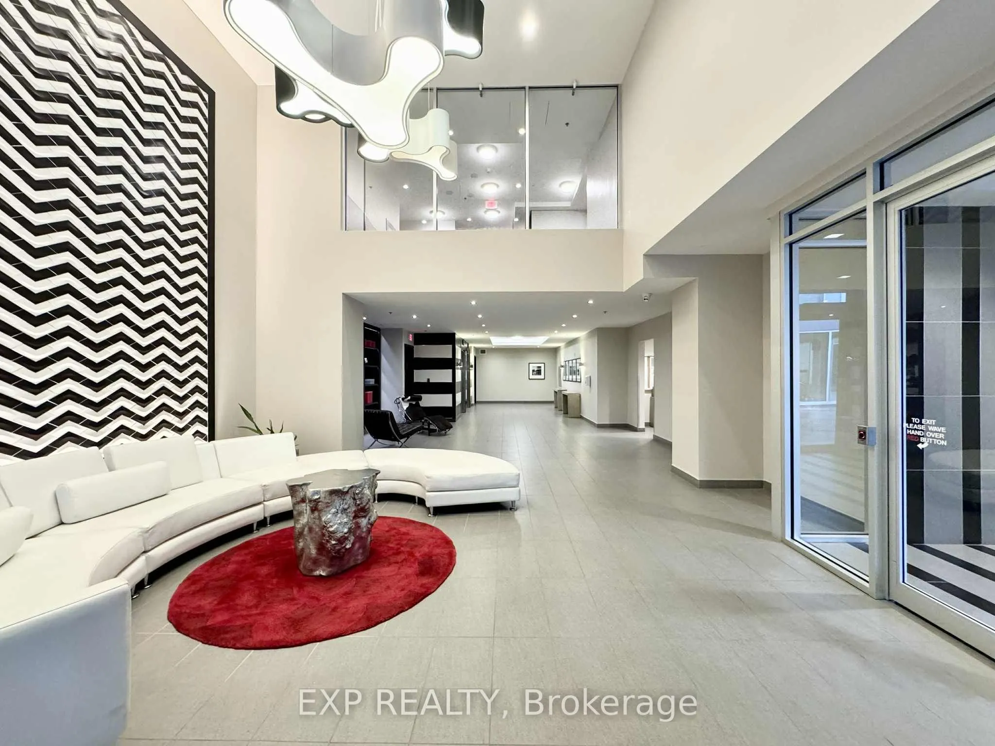 98 Richmond Road, #608