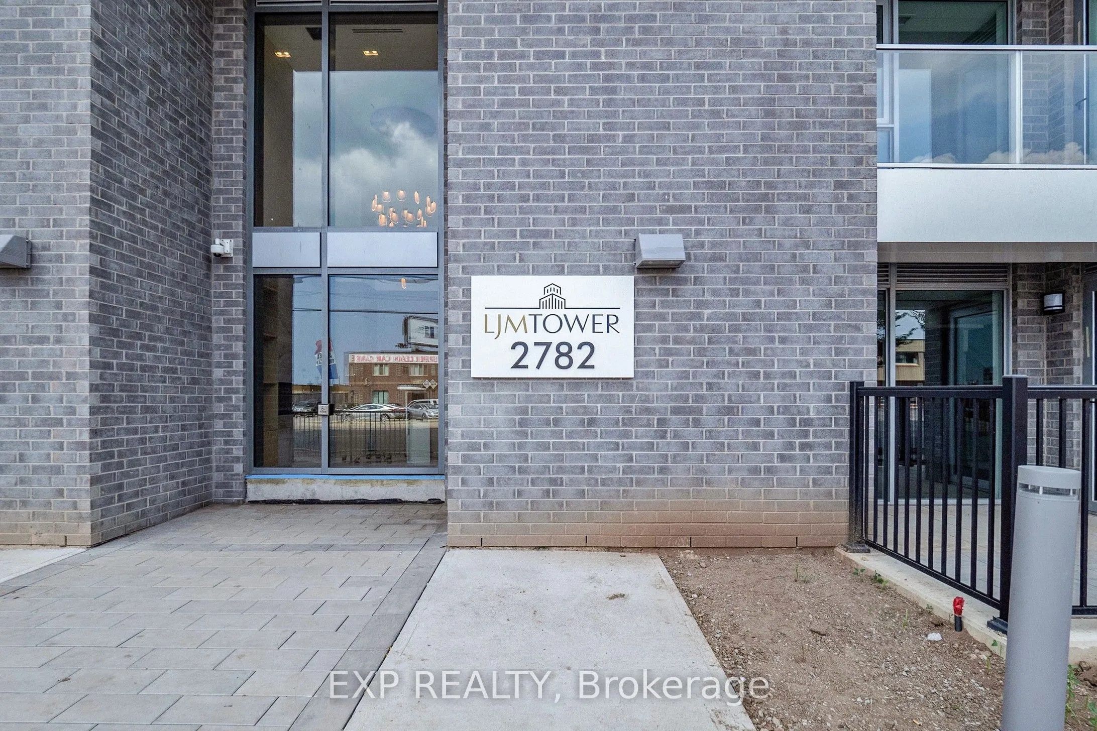 2782 Barton Street E, #919