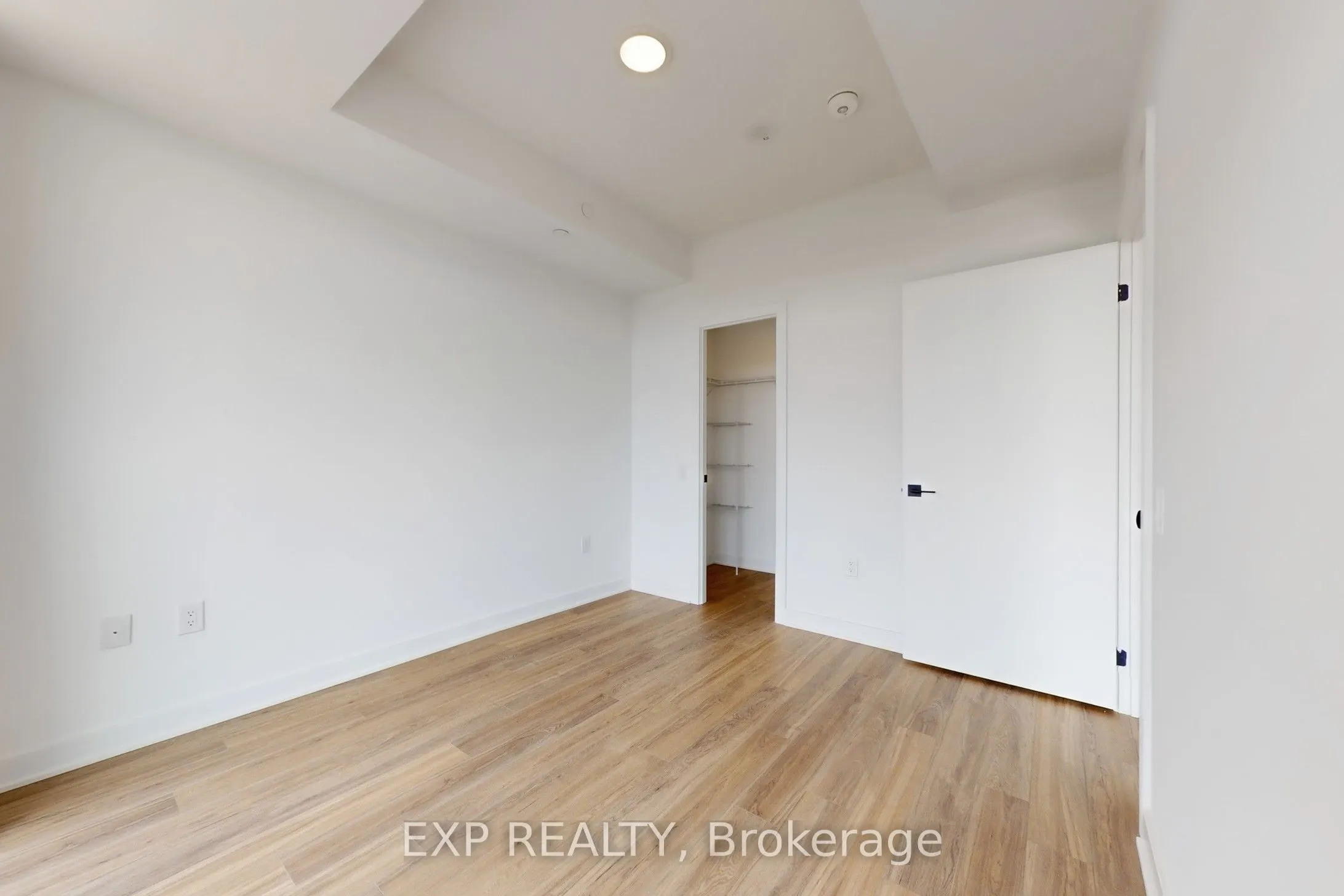 2782 Barton Street E, #919