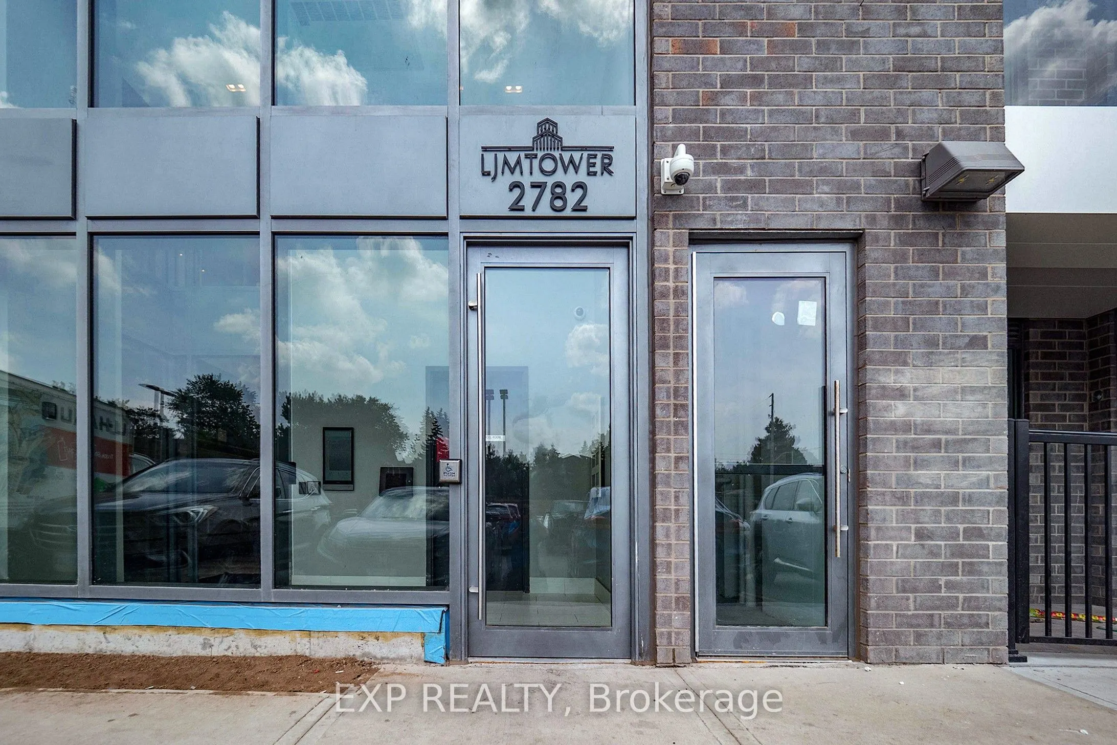 2782 Barton Street E, #919