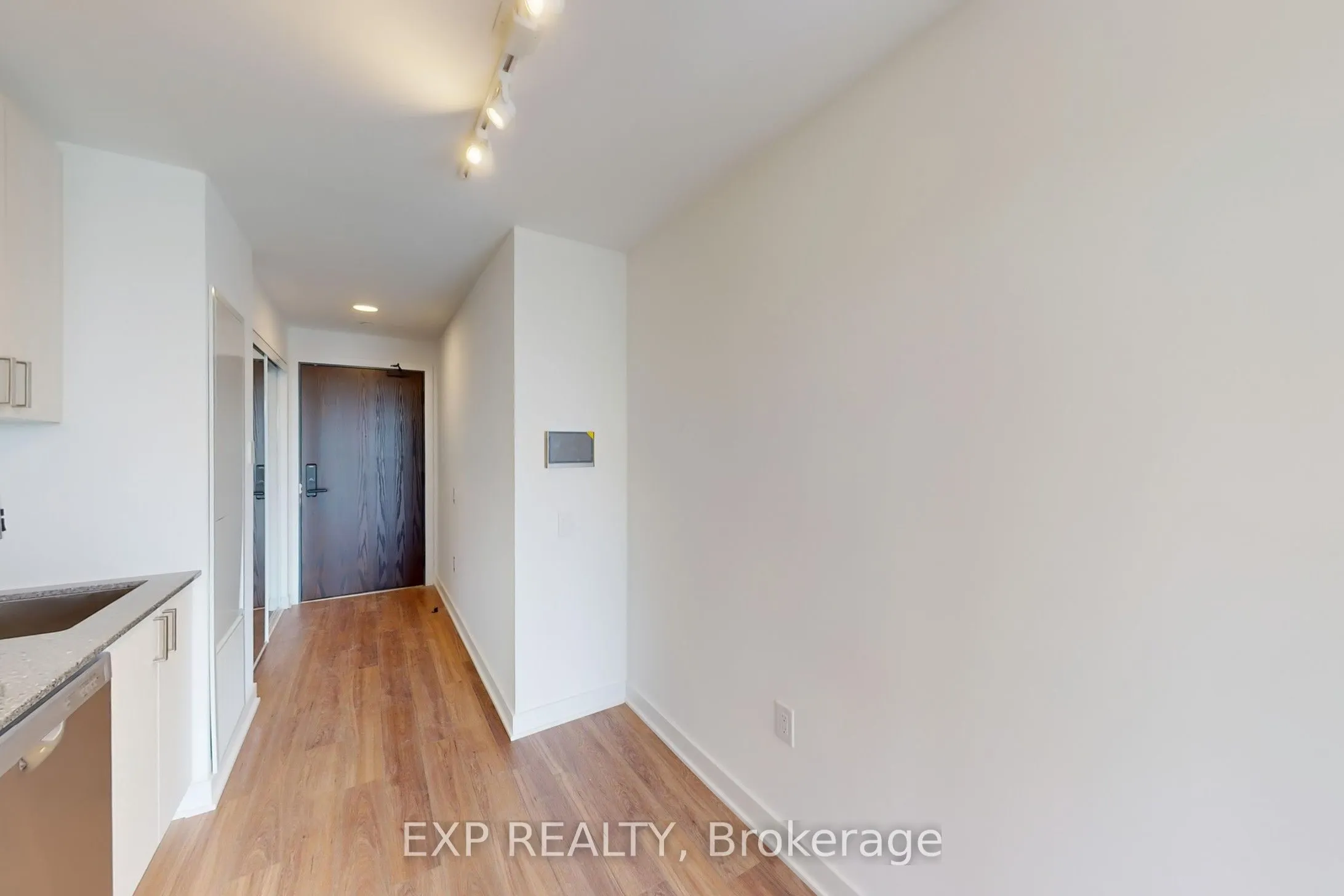 2782 Barton Street E, #919