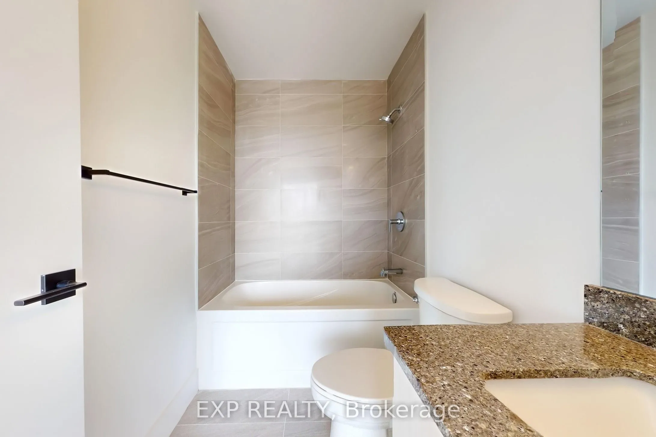 2782 Barton Street E, #919