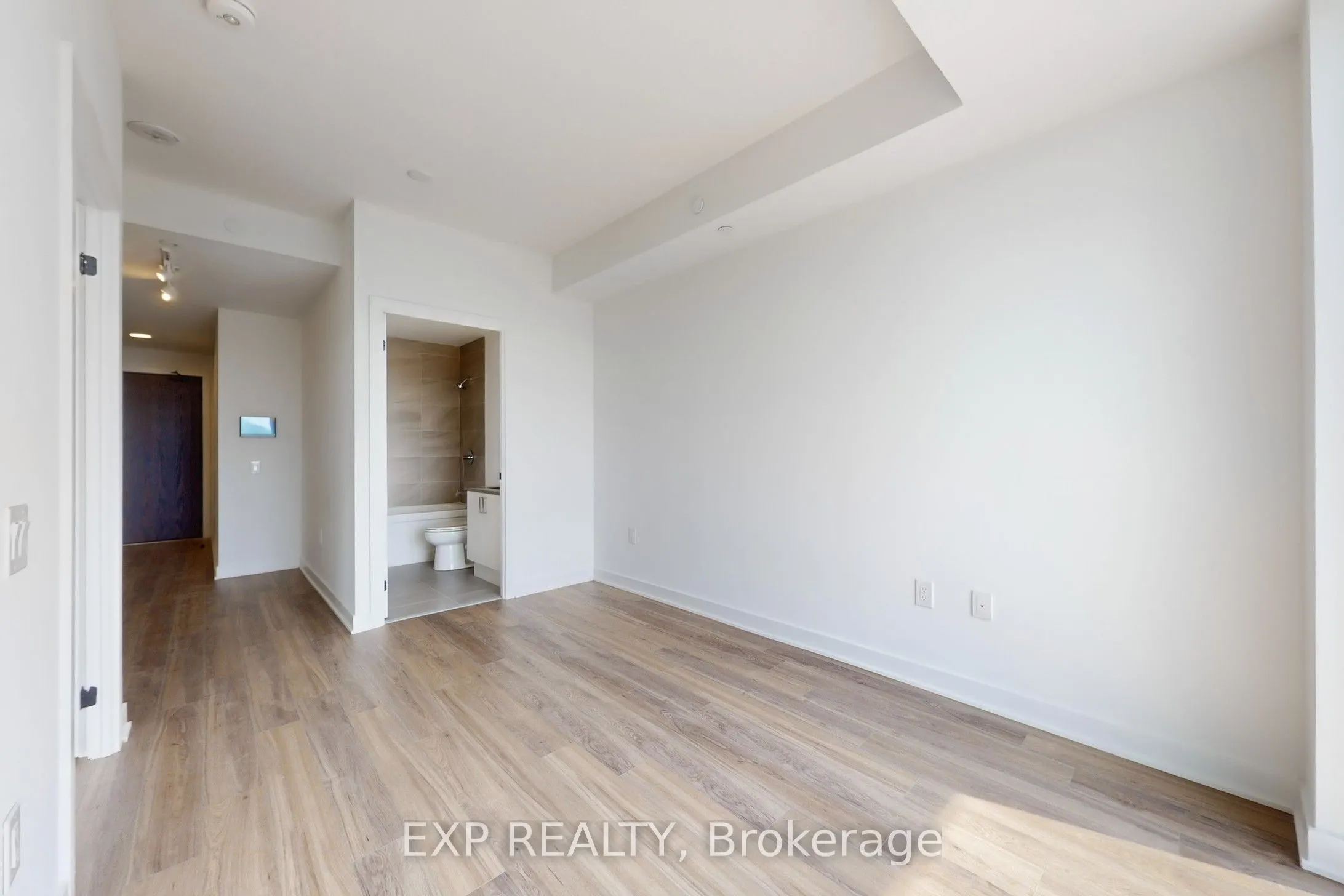 2782 Barton Street E, #919