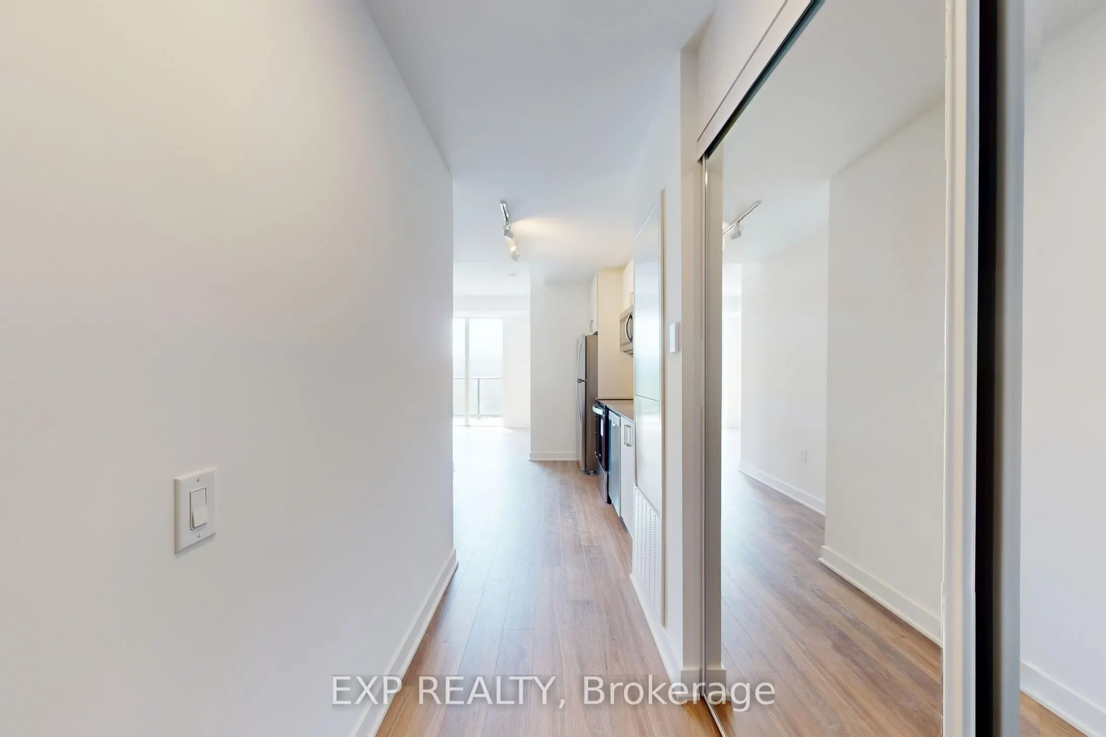 2782 Barton Street E, #919