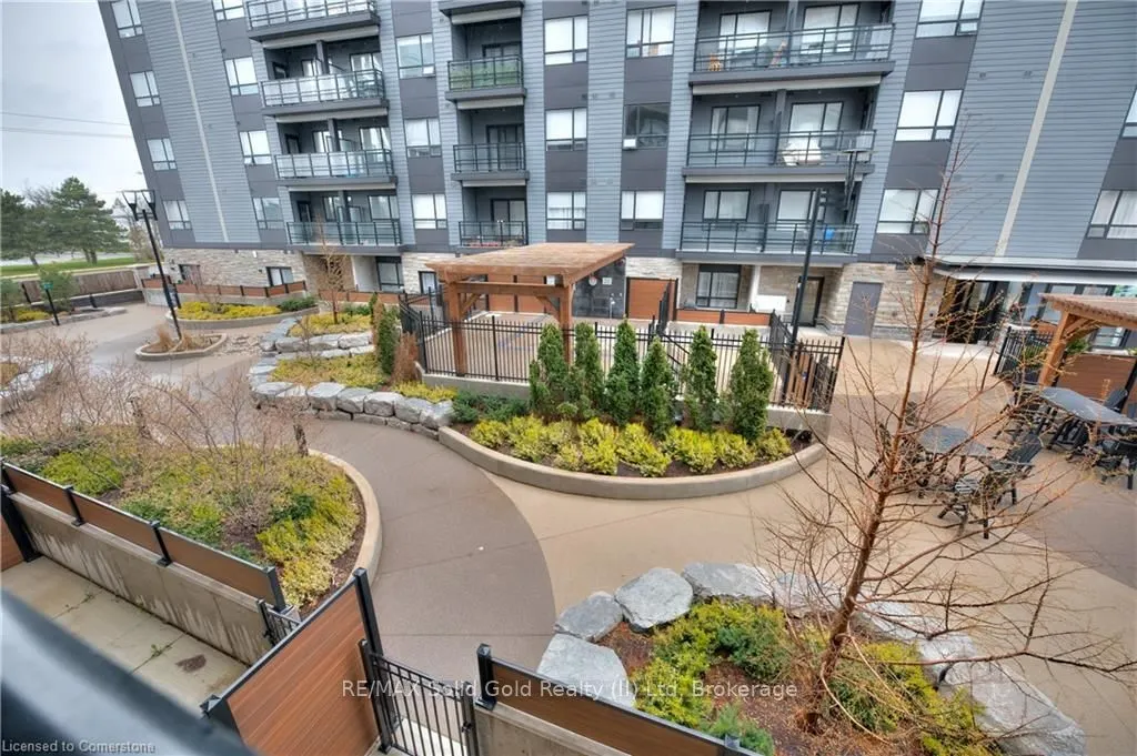 243 Northfield Drive E, #204