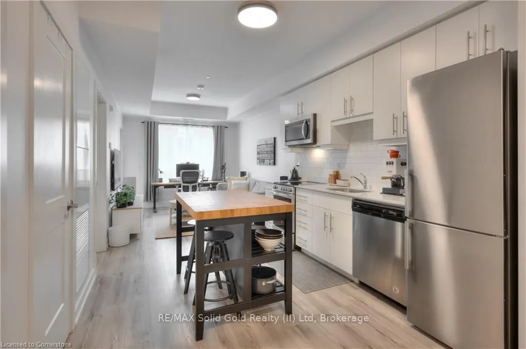 243 Northfield Drive E, #204