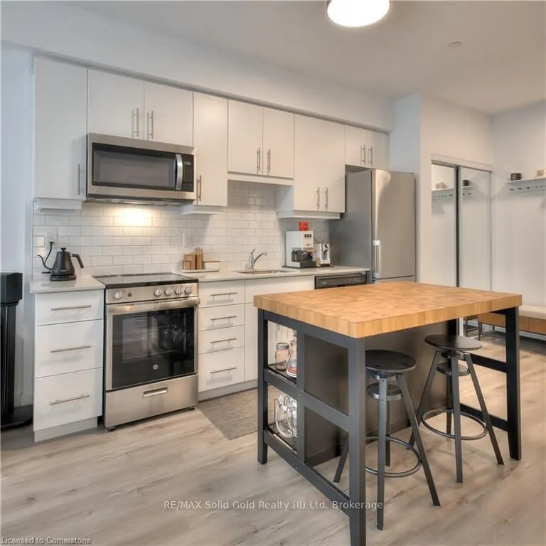243 Northfield Drive E, #204