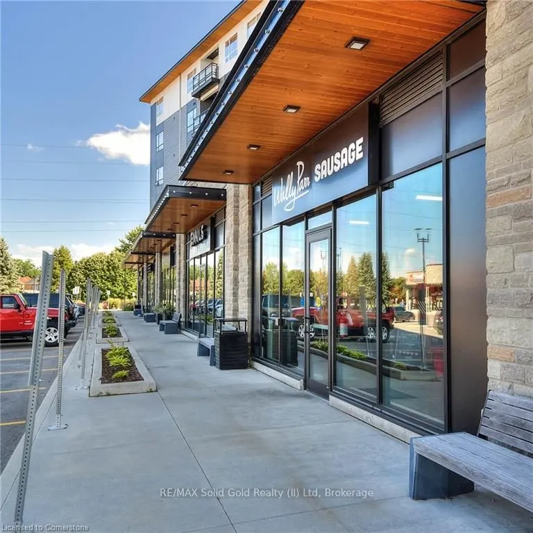 243 Northfield Drive E, #204