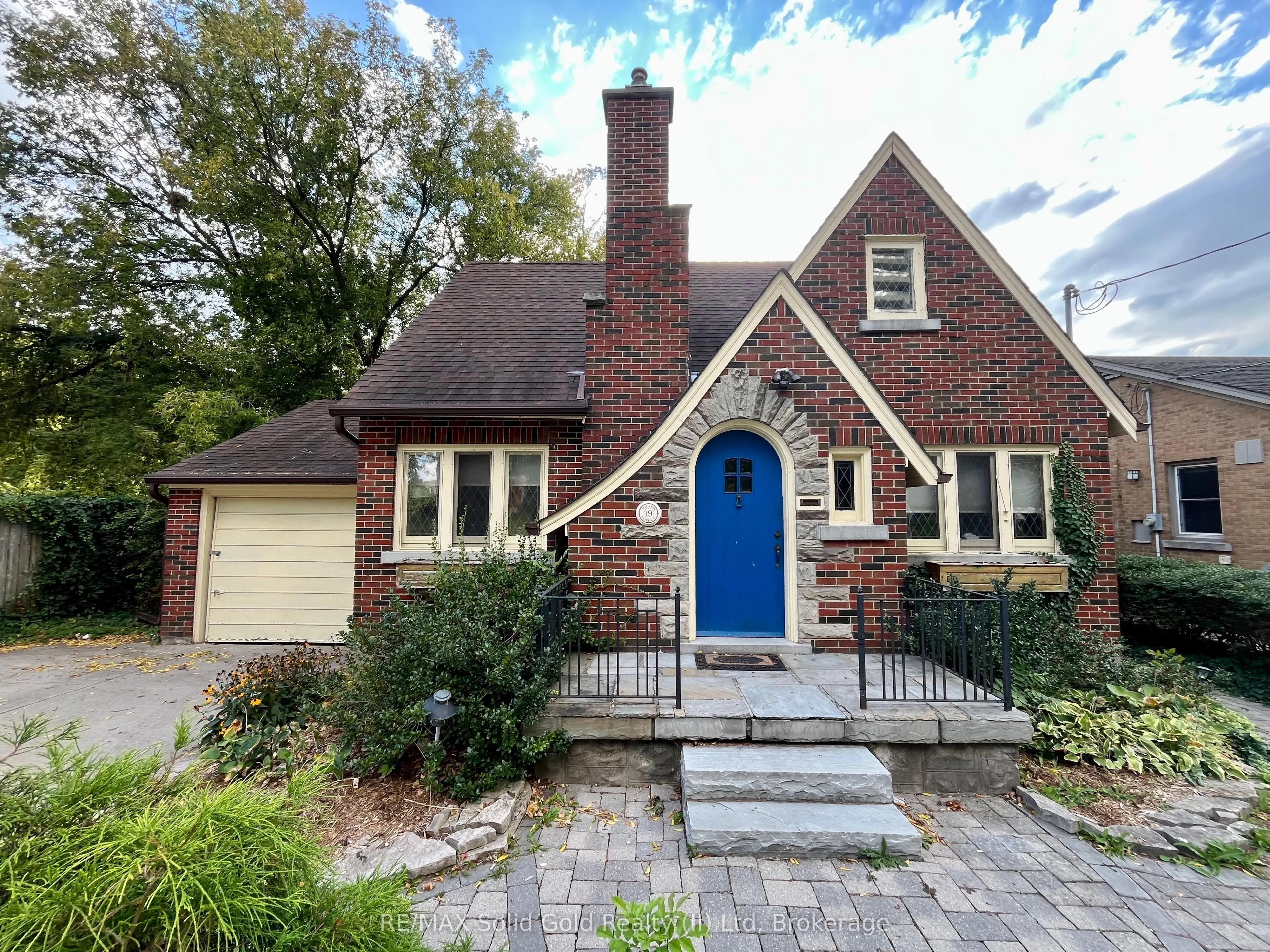 19 Willow Street