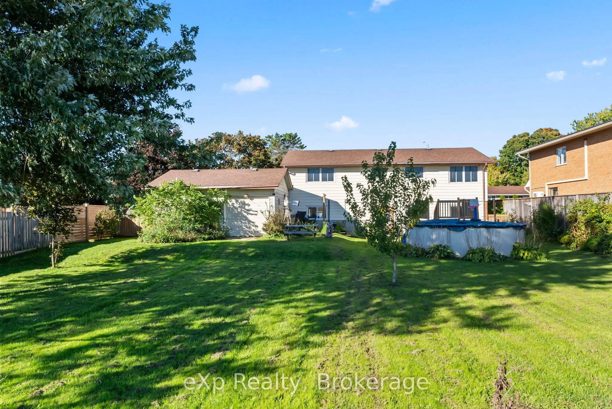 21 FAIRVIEW Drive