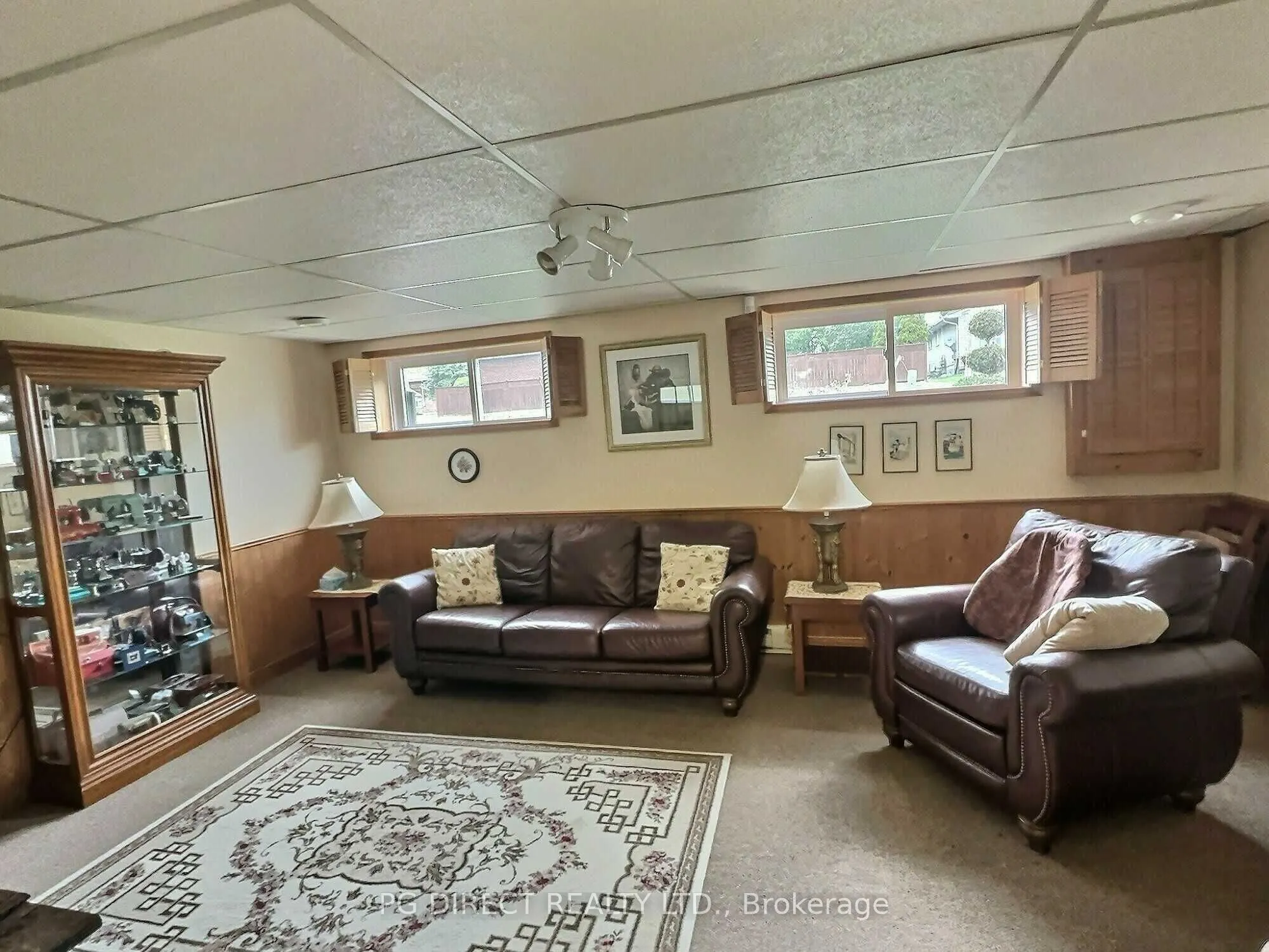217A Mckenzie Street W