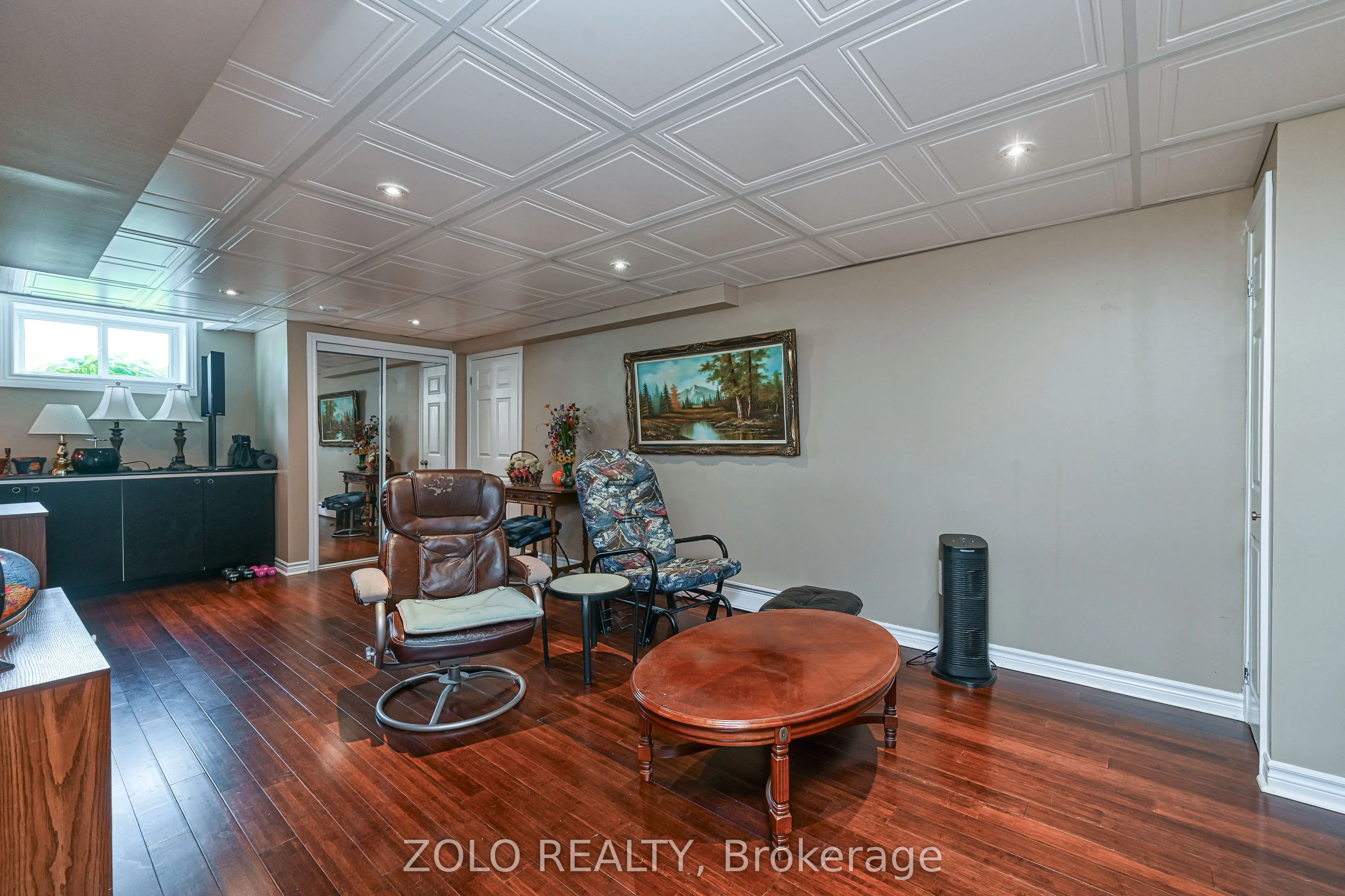 2 Cambridge Court
