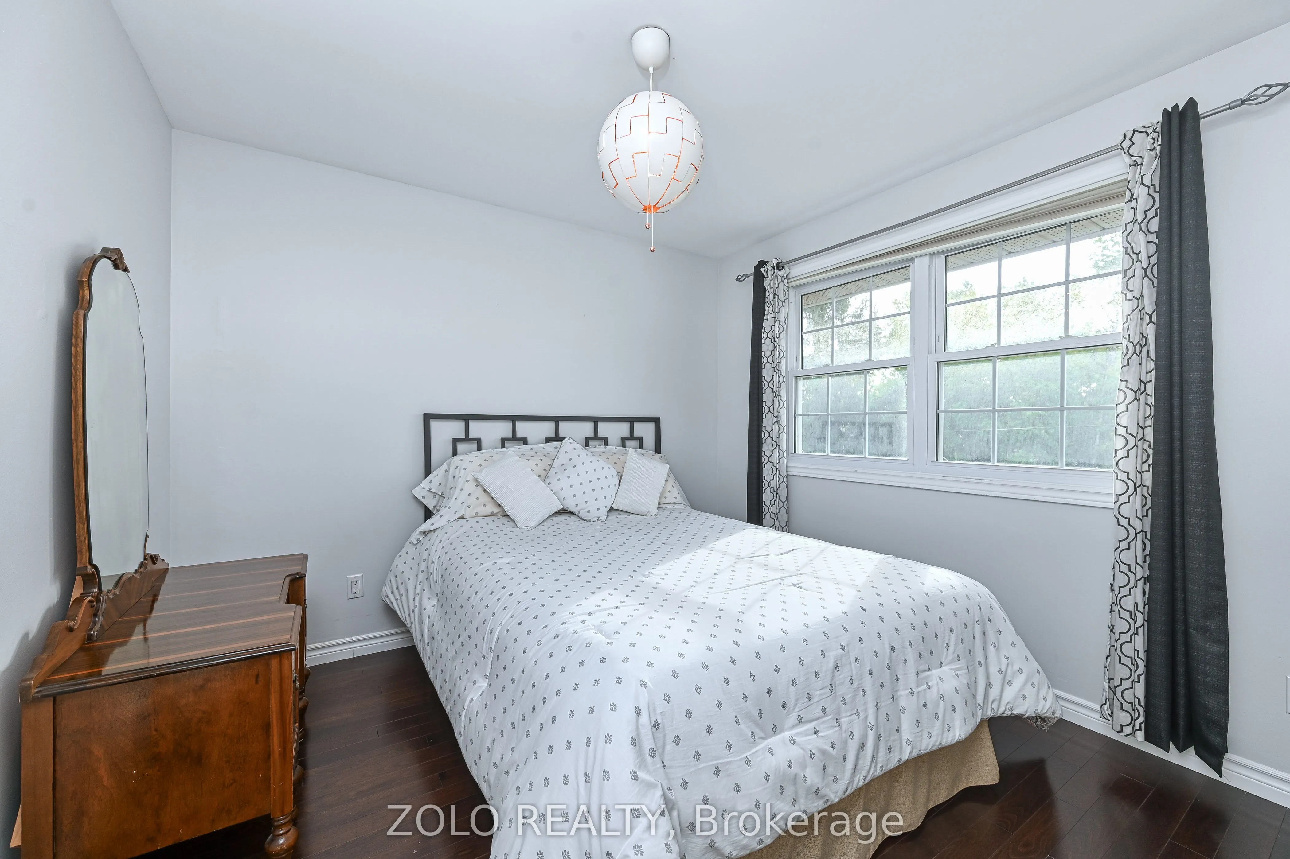 2 Cambridge Court