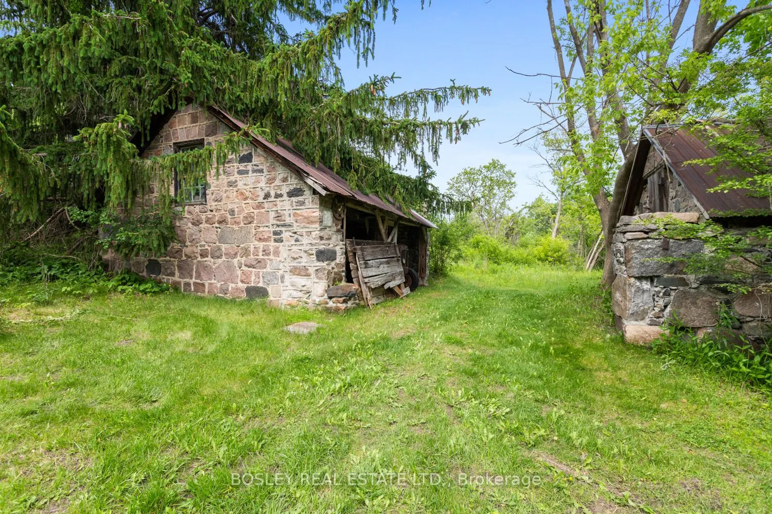 2247 Van Luven Road