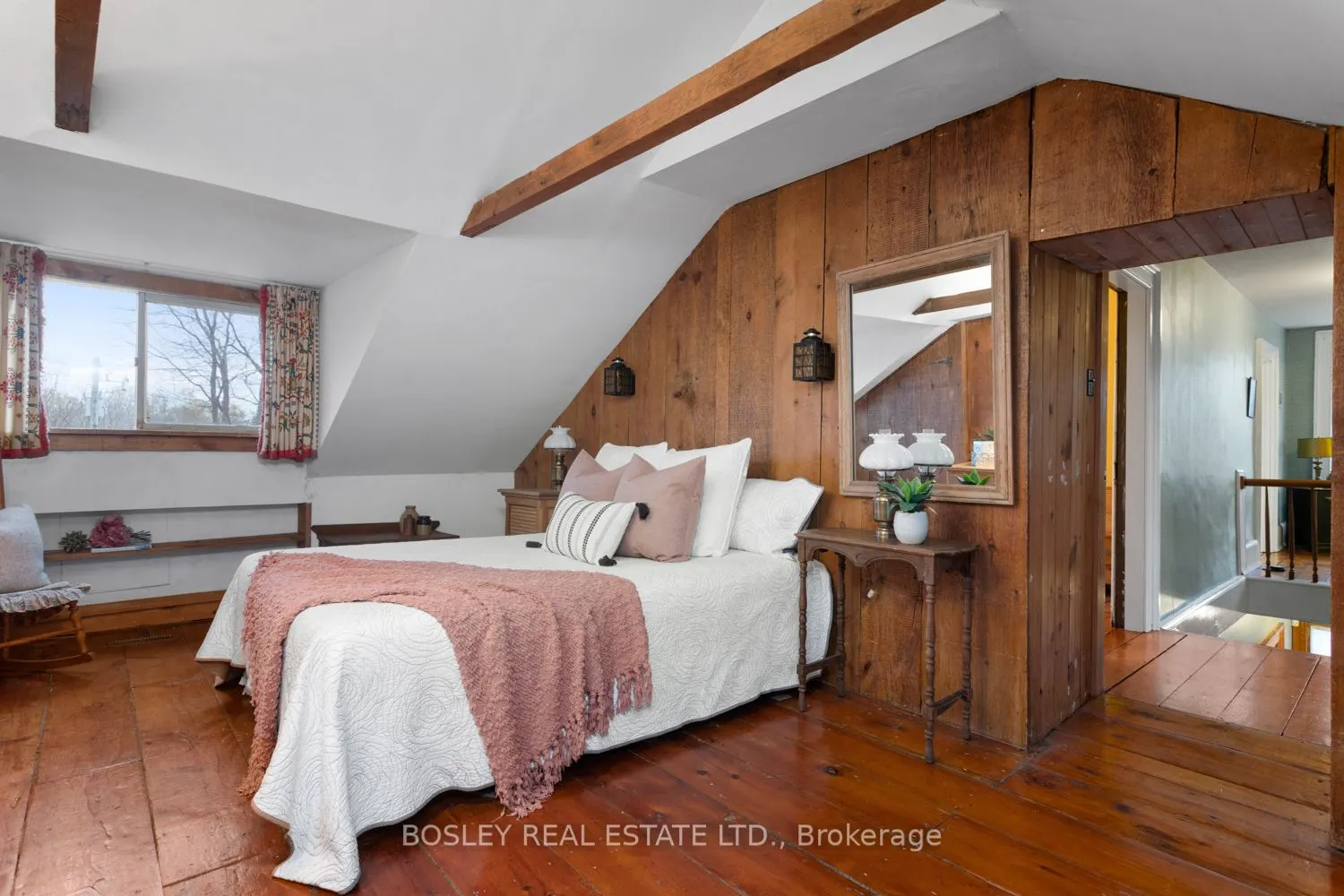 2247 Van Luven Road