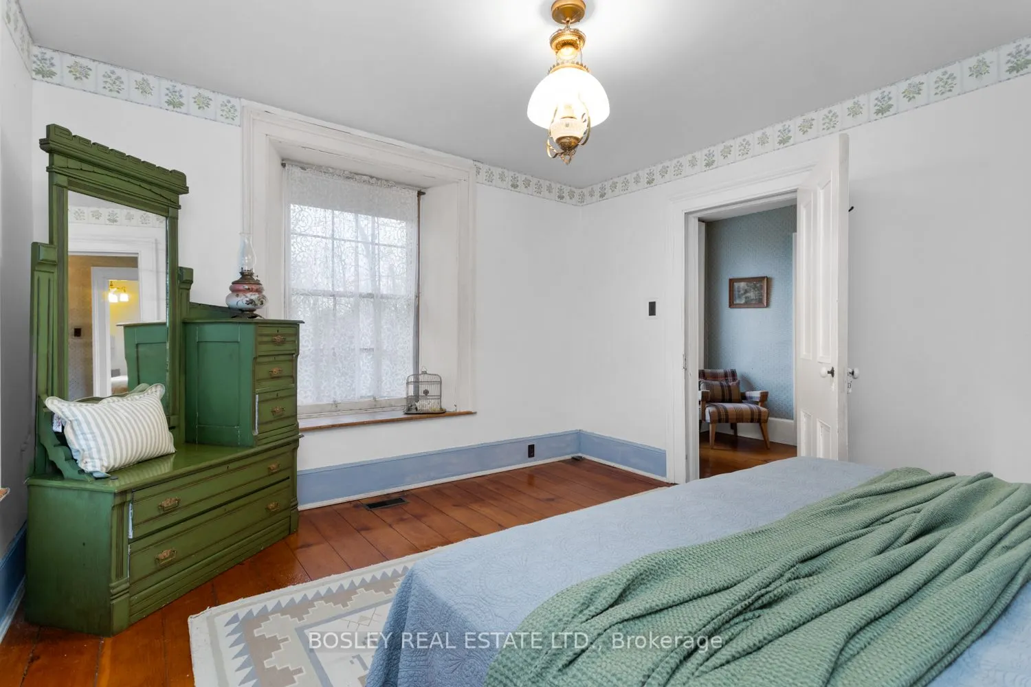2247 Van Luven Road