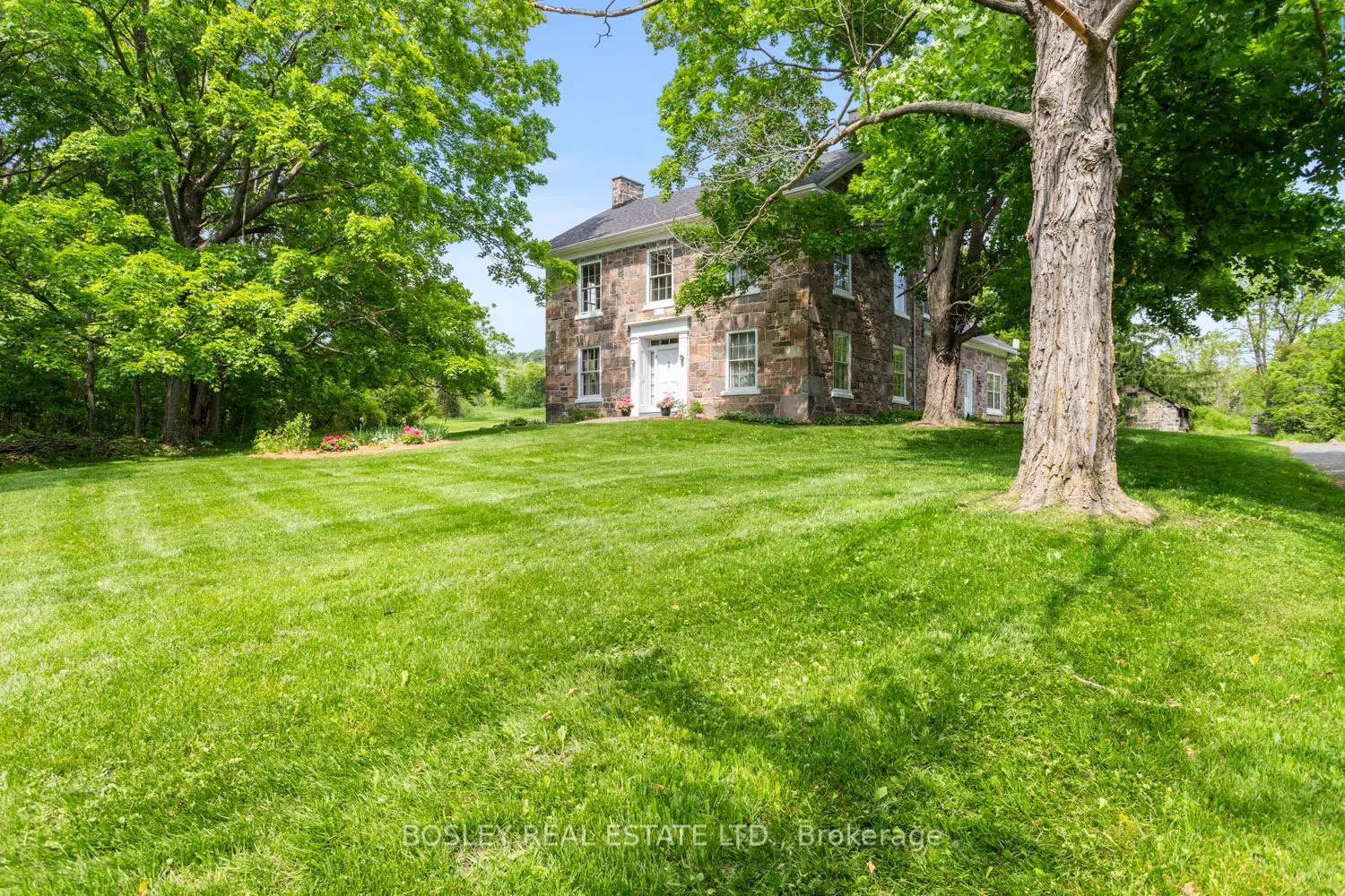 2247 Van Luven Road