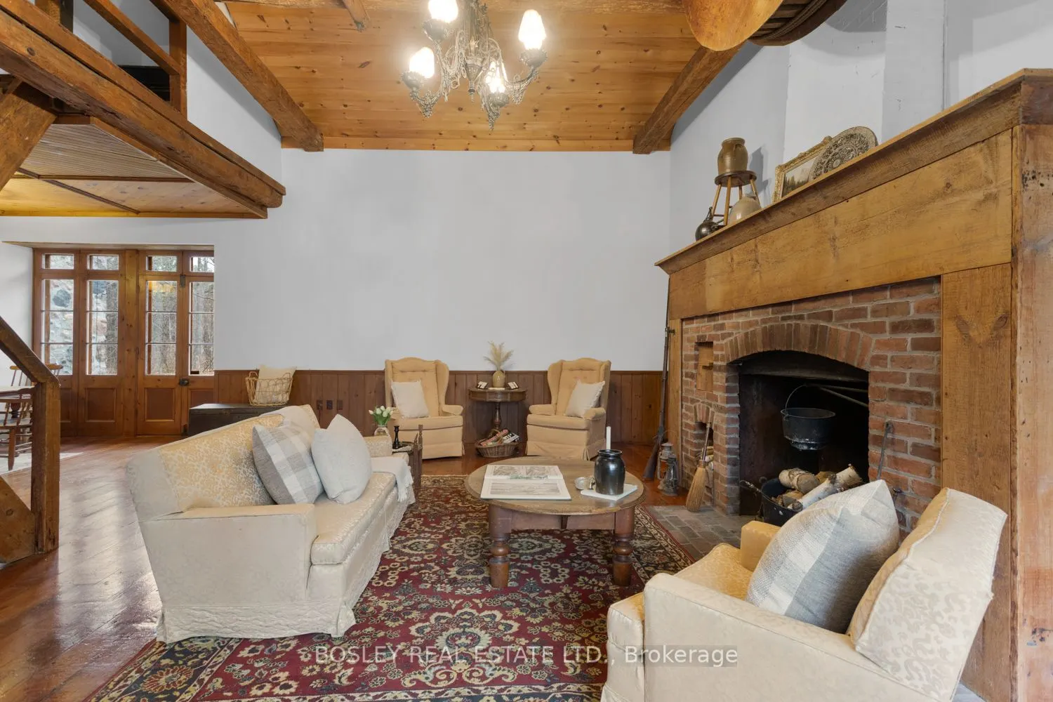 2247 Van Luven Road