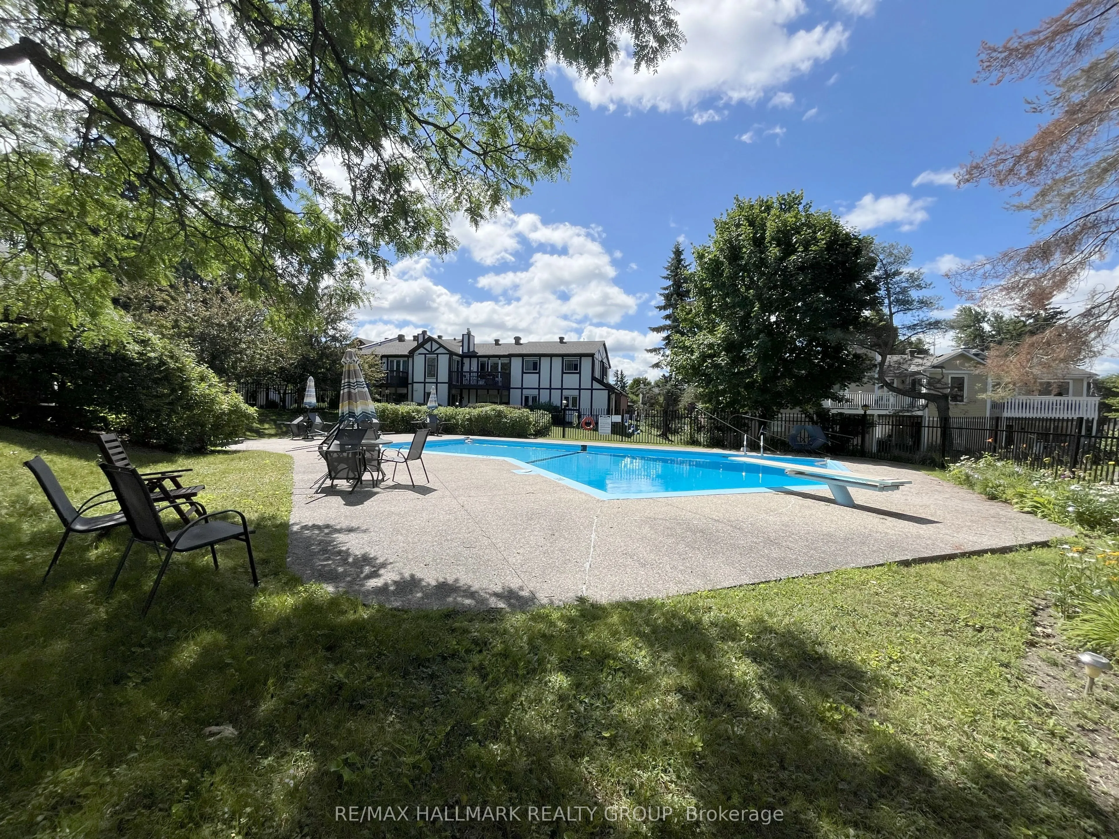 218 D Equestrian Drive, #72