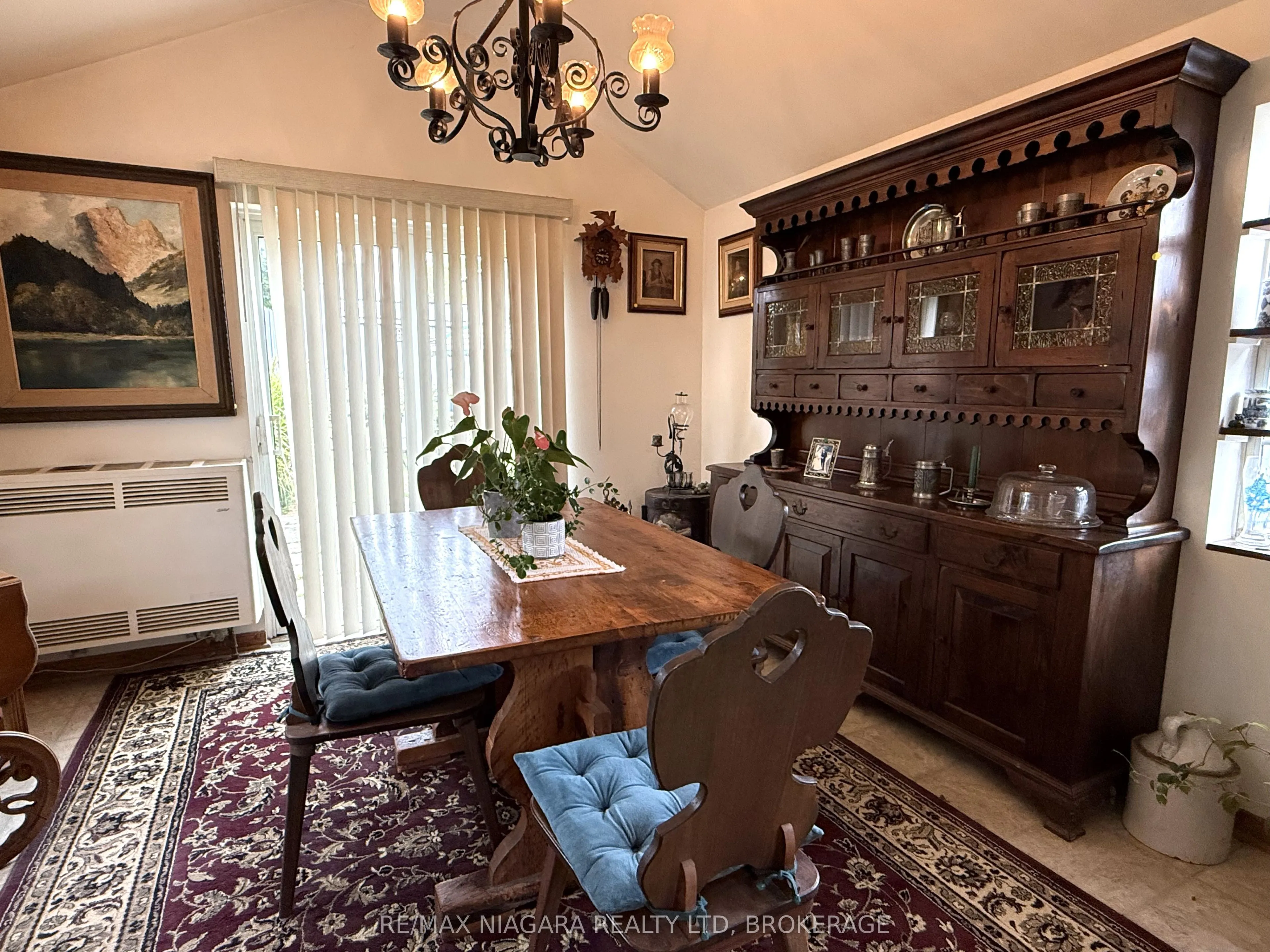 3721 Dominion Road