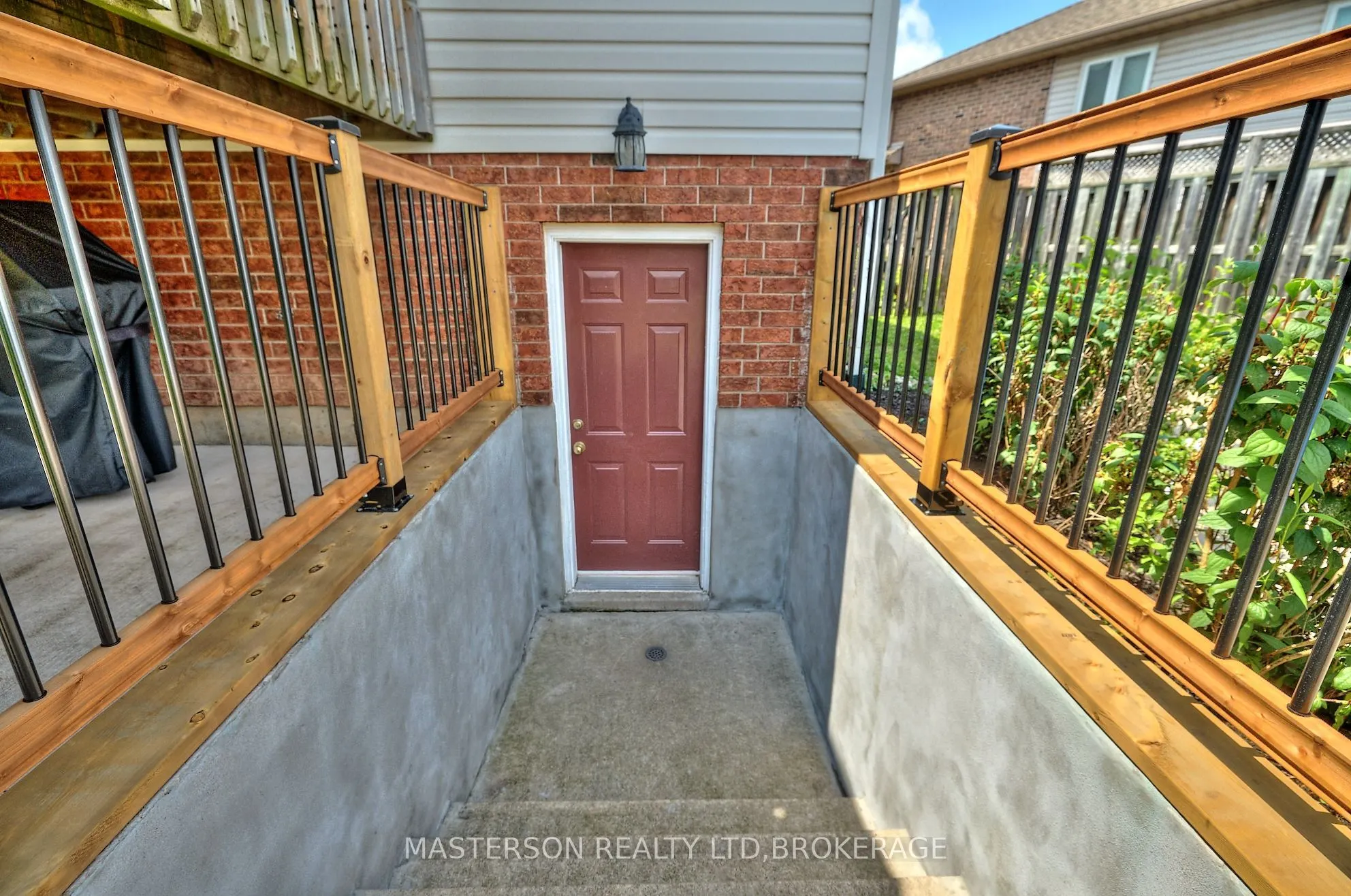 6906 Kelly Drive