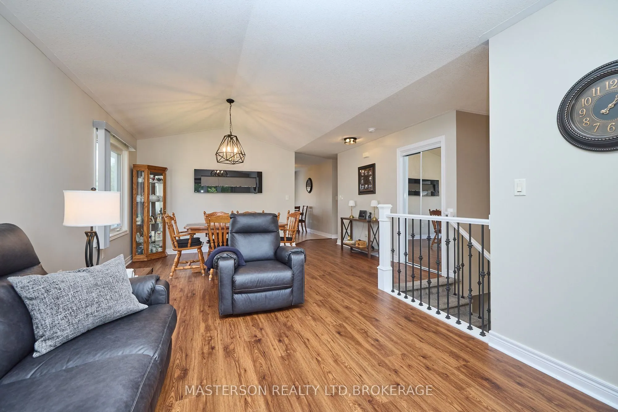 6906 Kelly Drive