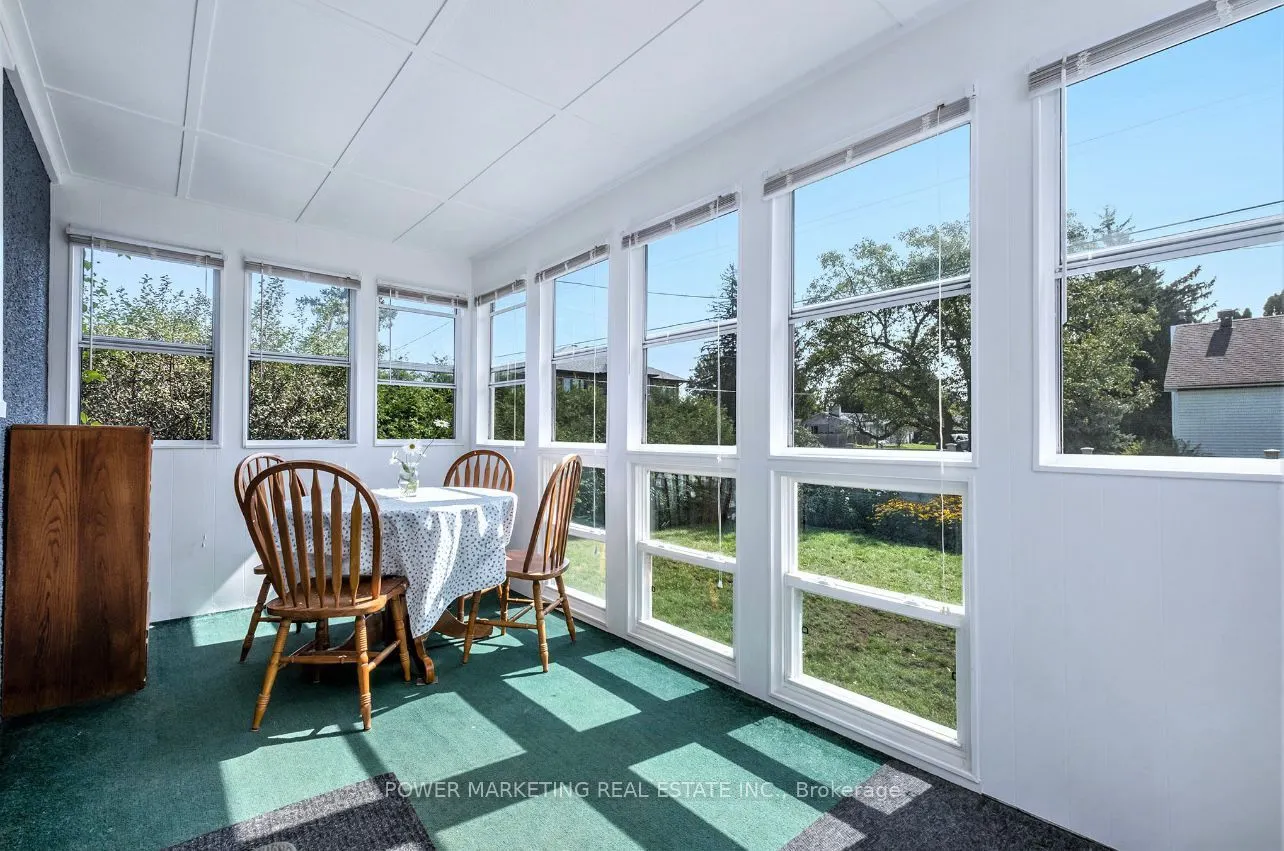 42 COTE DES NEIGES Road