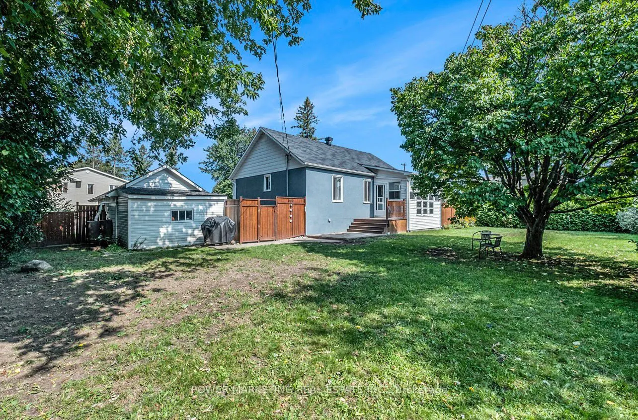 42 COTE DES NEIGES Road