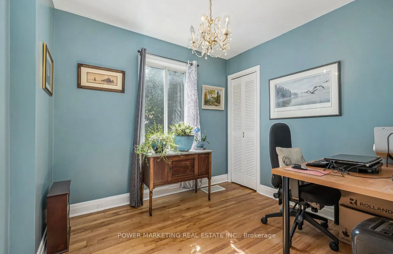 42 COTE DES NEIGES Road
