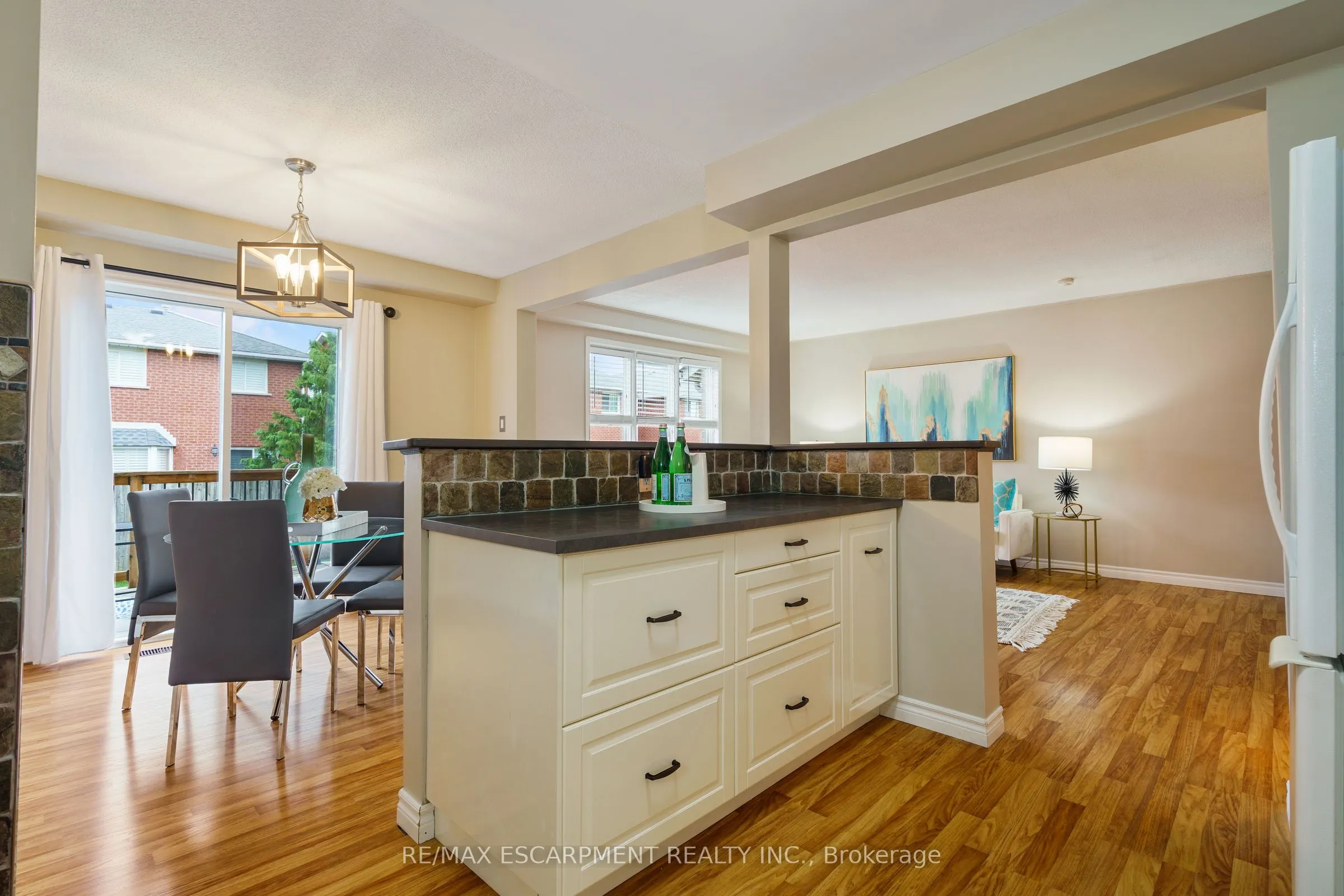 85 Chelsea Crescent