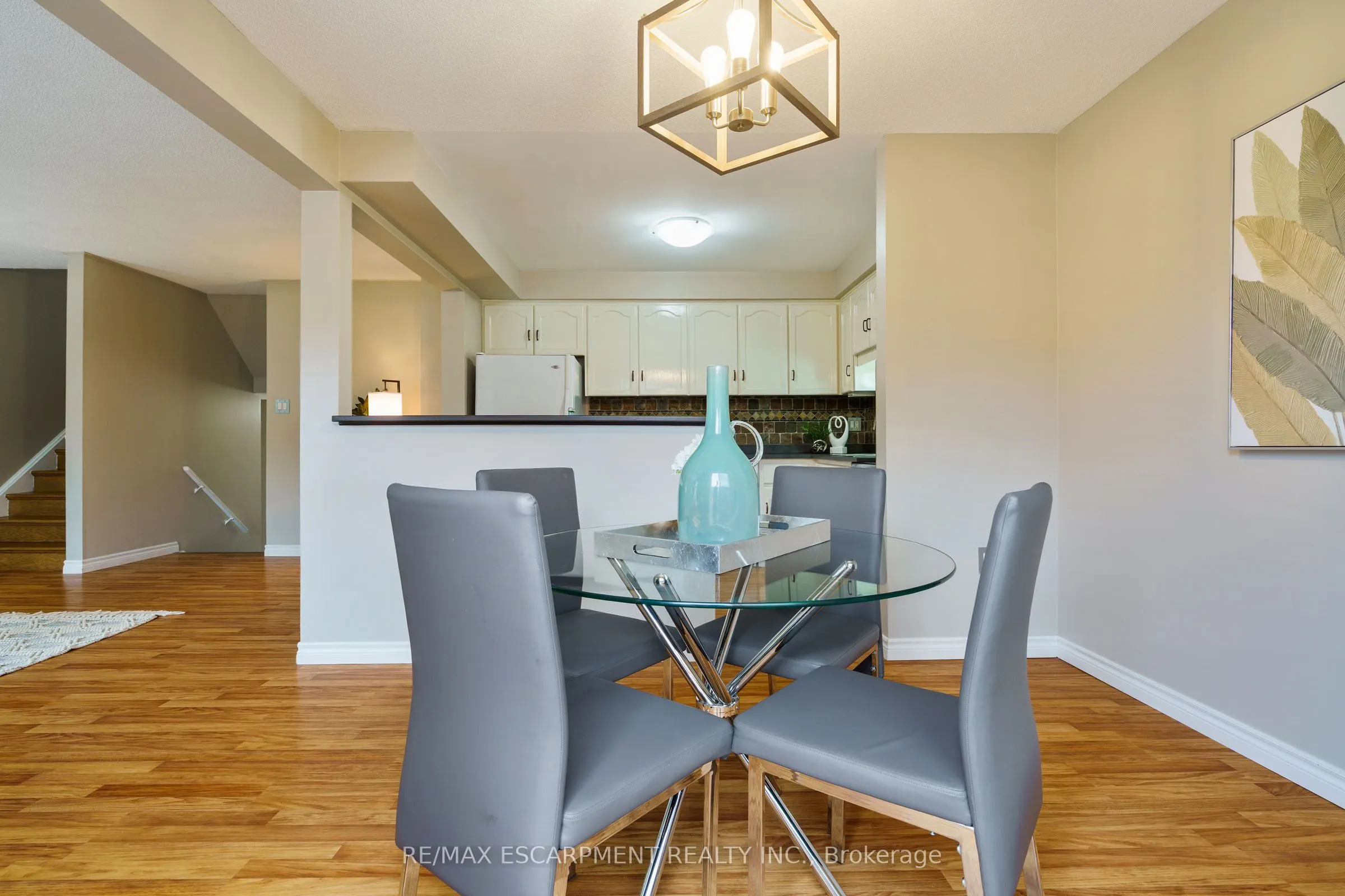 85 Chelsea Crescent