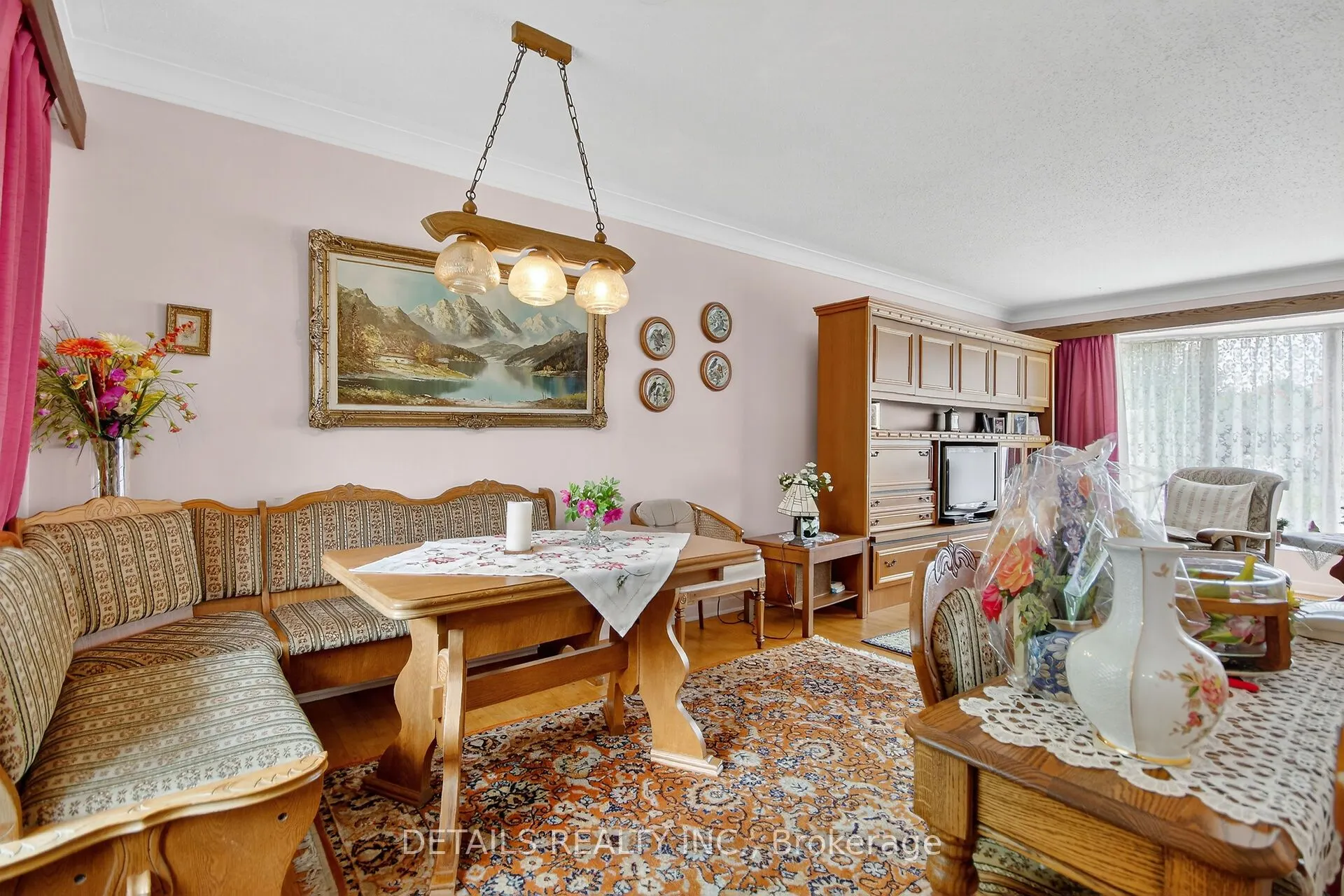 101 Hilliard Avenue