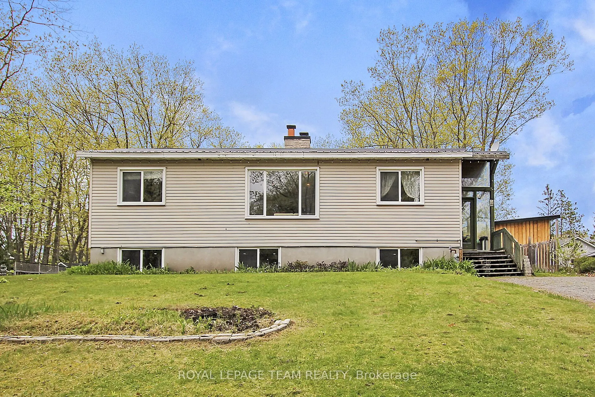 129 Spinnaker Way