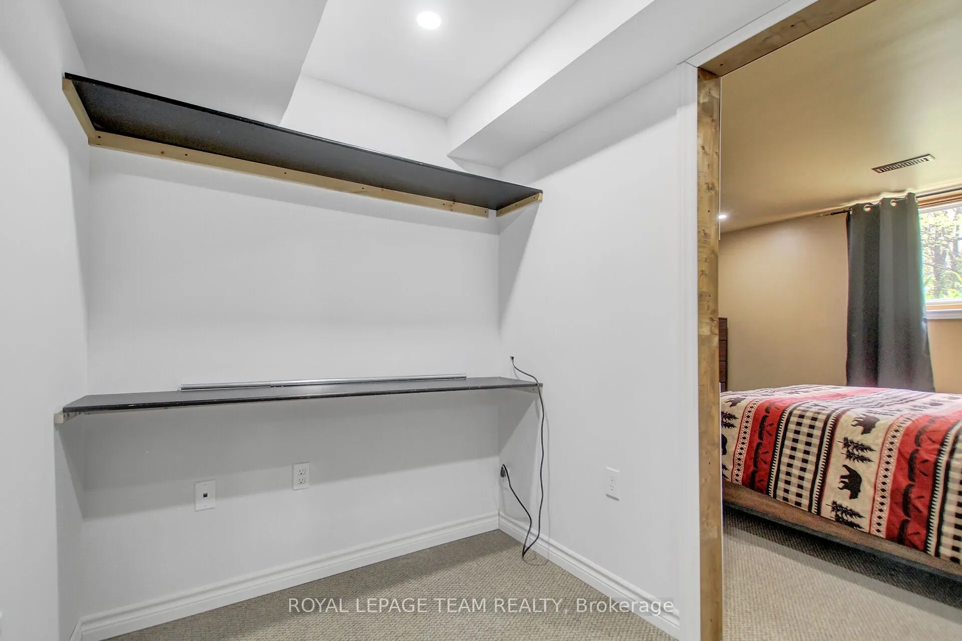 129 Spinnaker Way