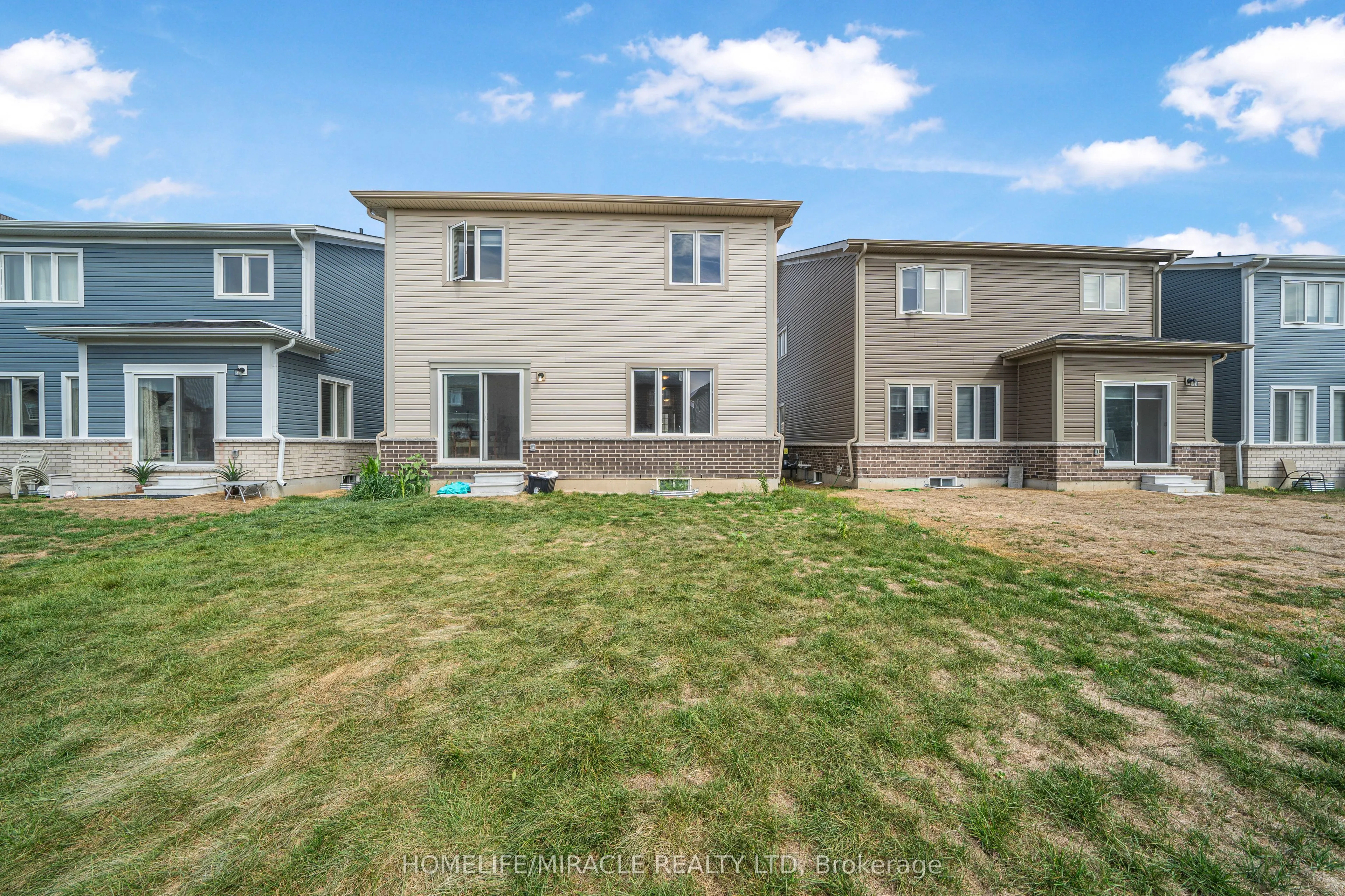 121 Oakmont Drive