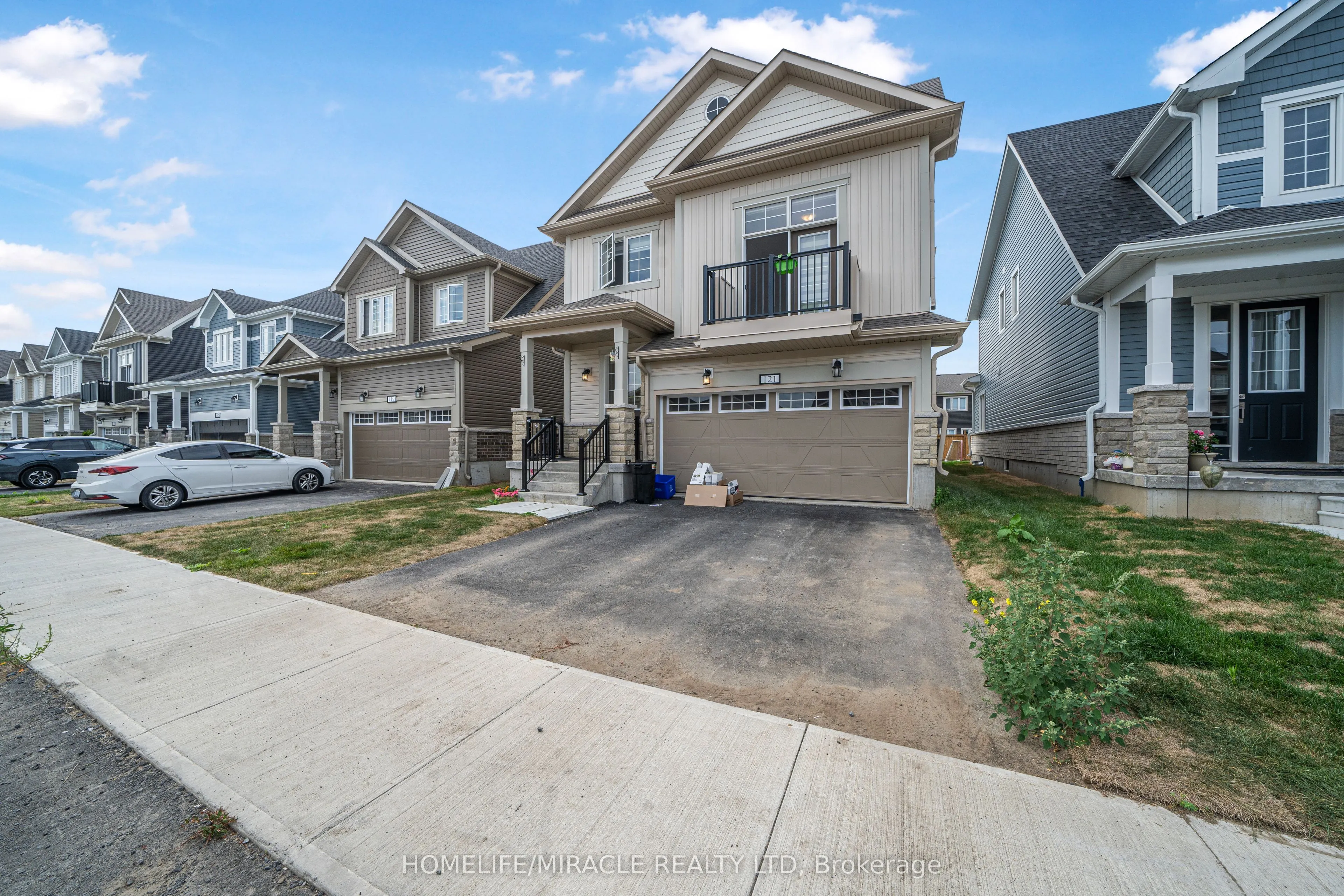 121 Oakmont Drive
