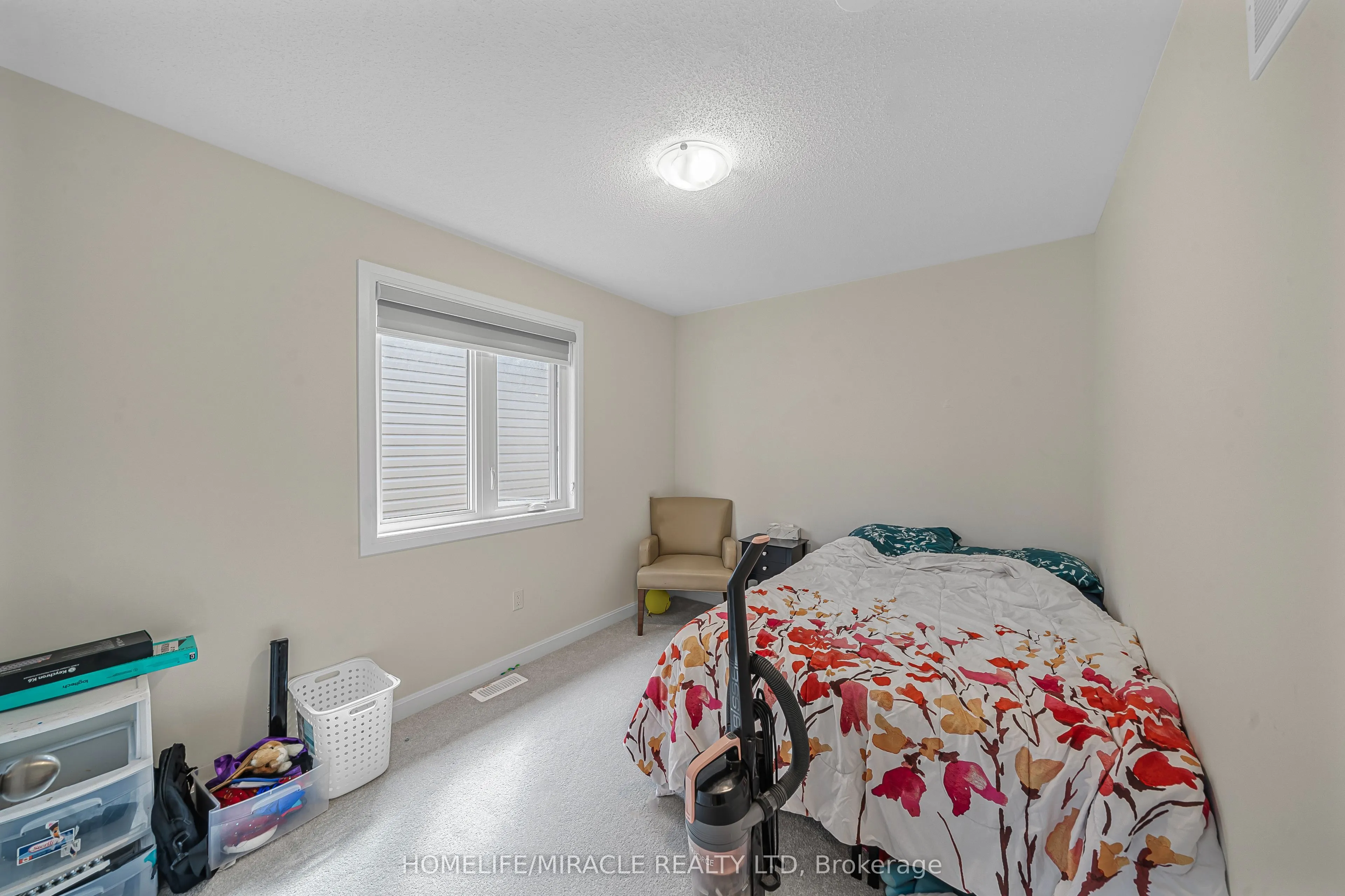 121 Oakmont Drive