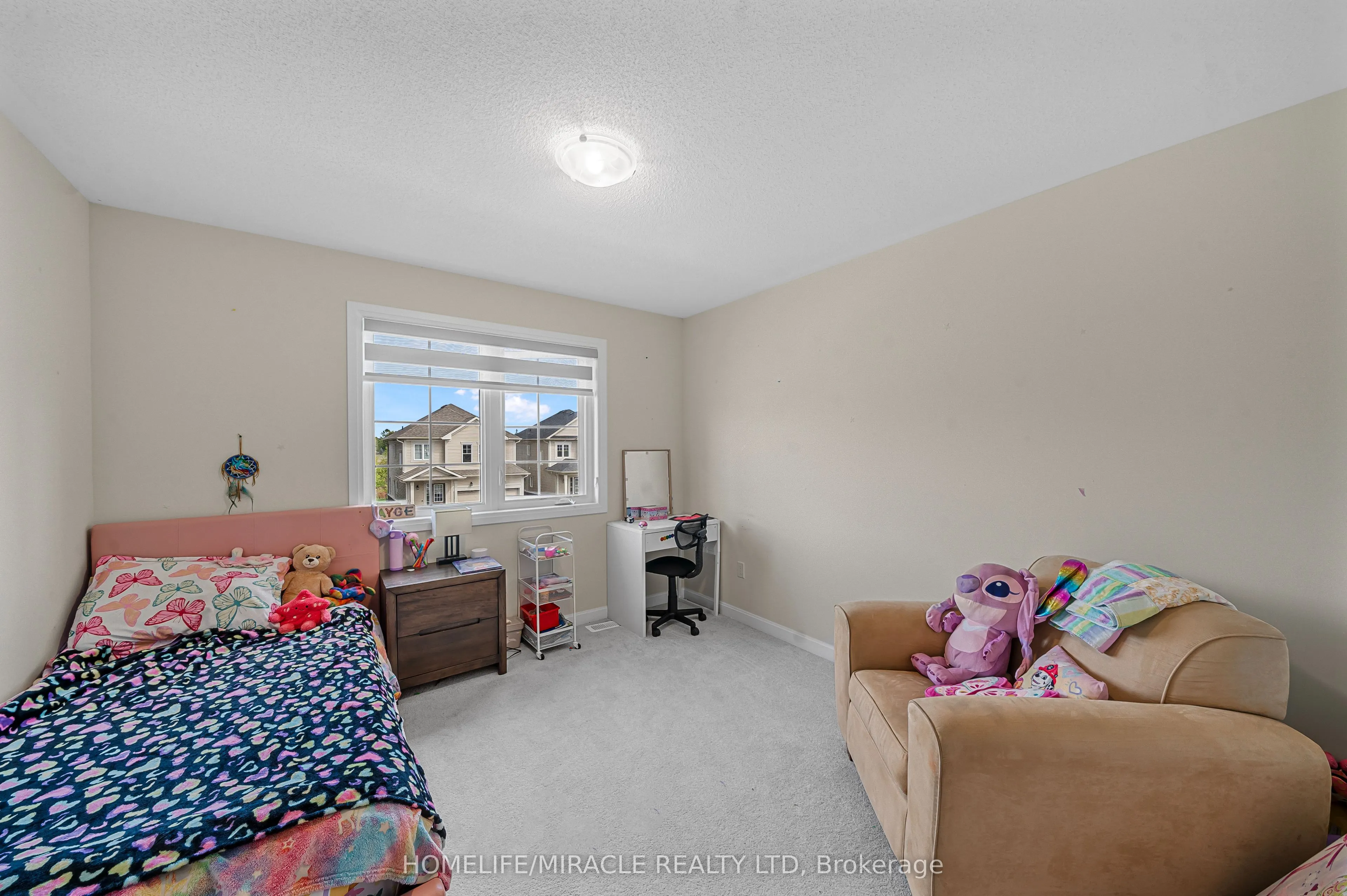 121 Oakmont Drive