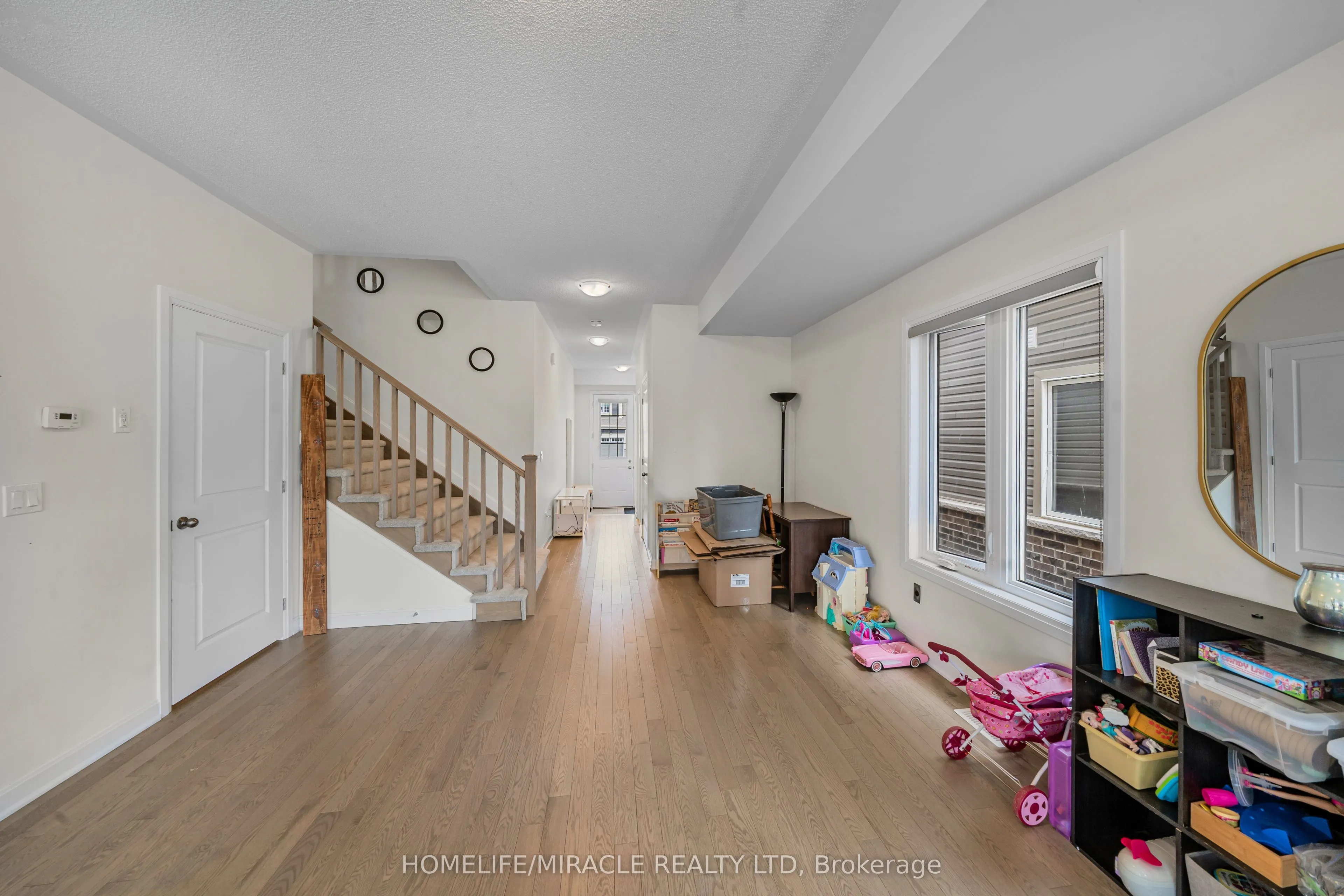 121 Oakmont Drive