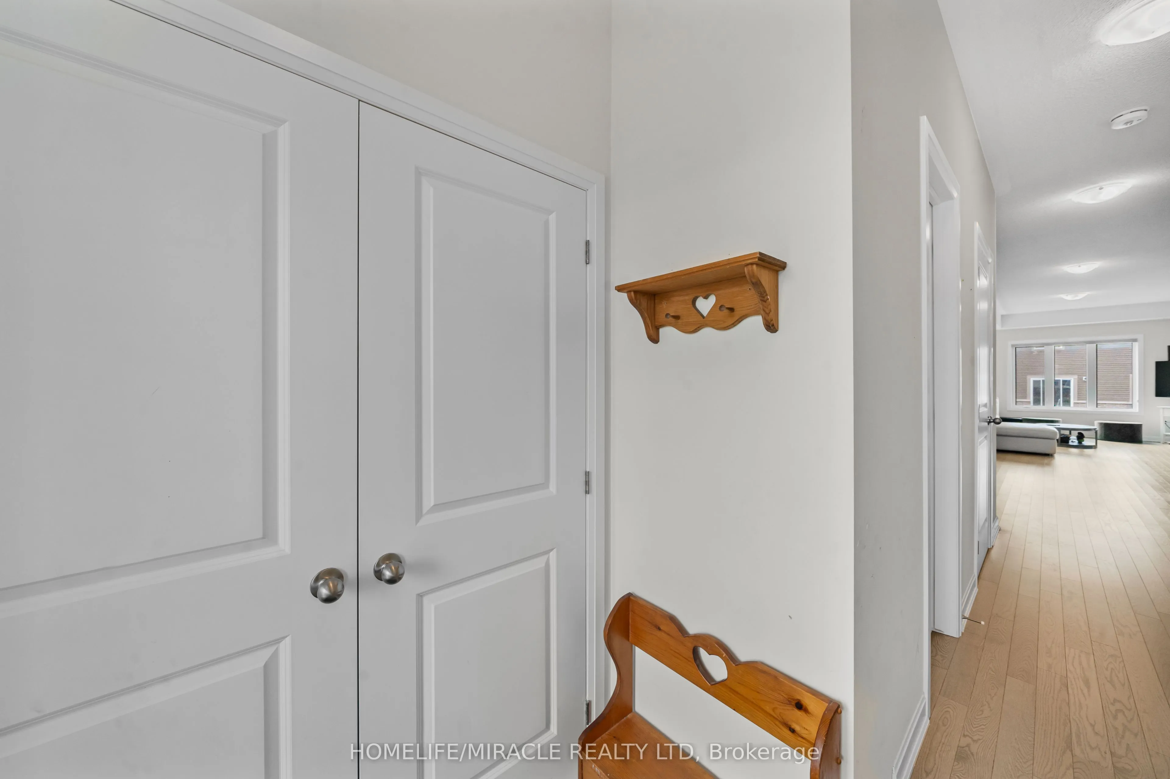 121 Oakmont Drive
