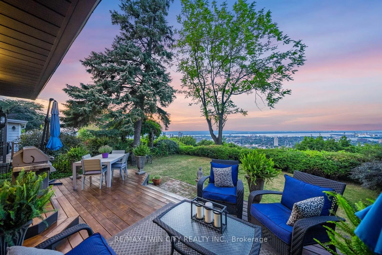 47 Mountain Park Avenue