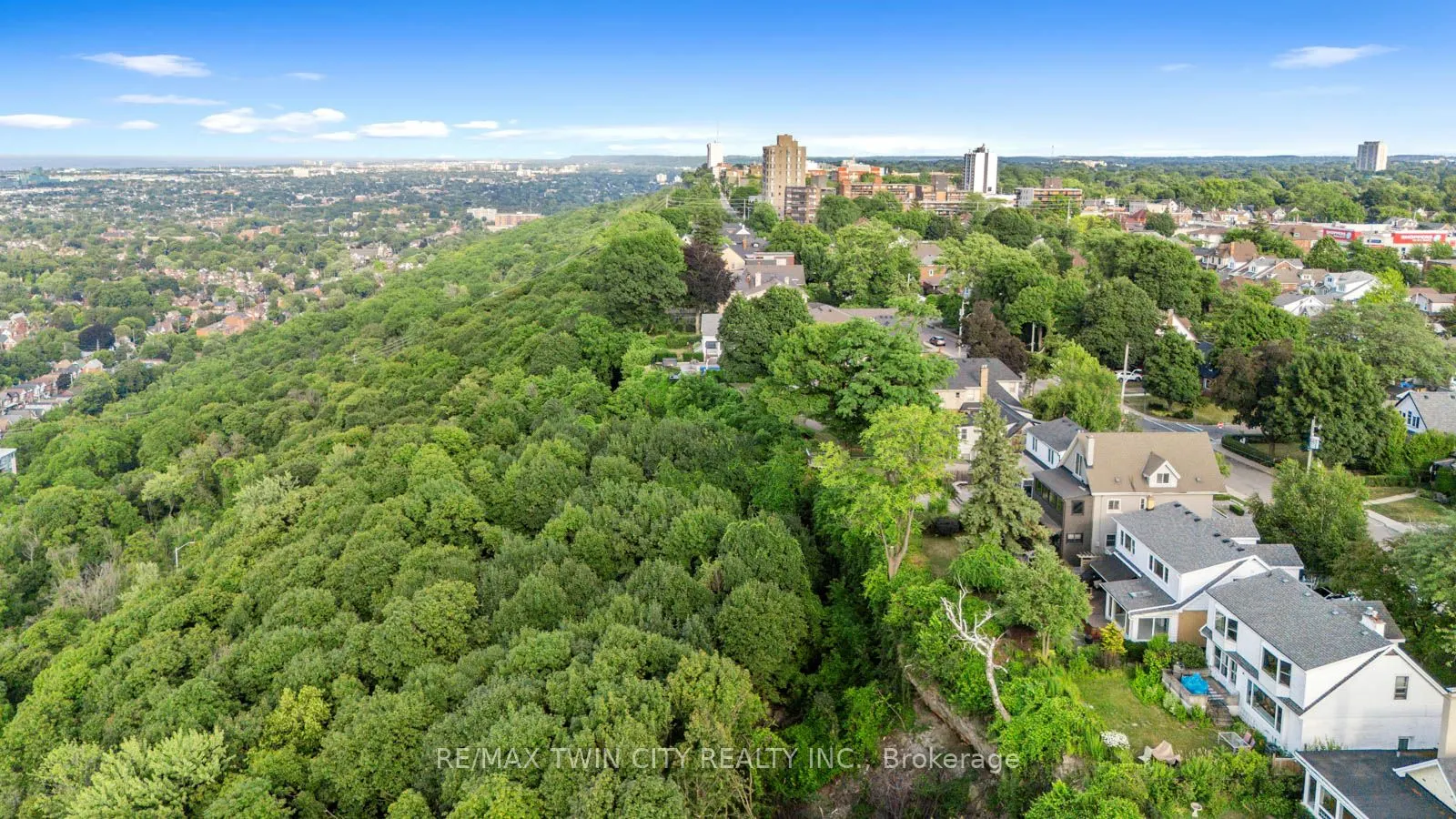 47 Mountain Park Avenue