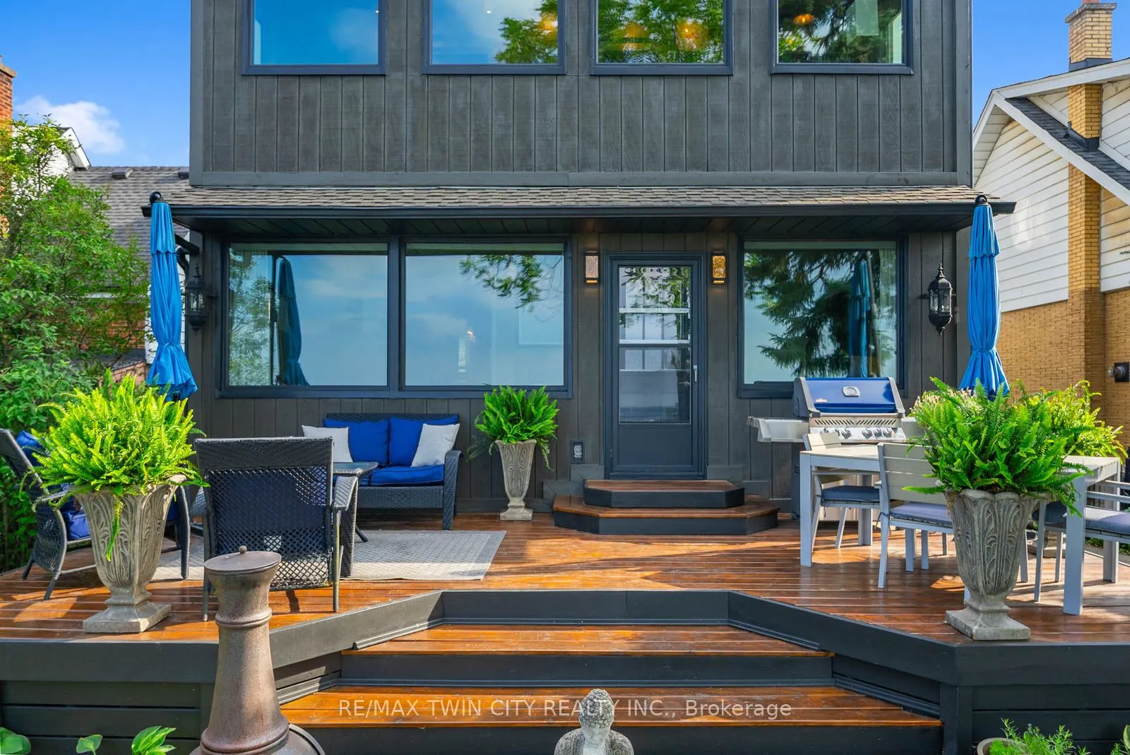 47 Mountain Park Avenue