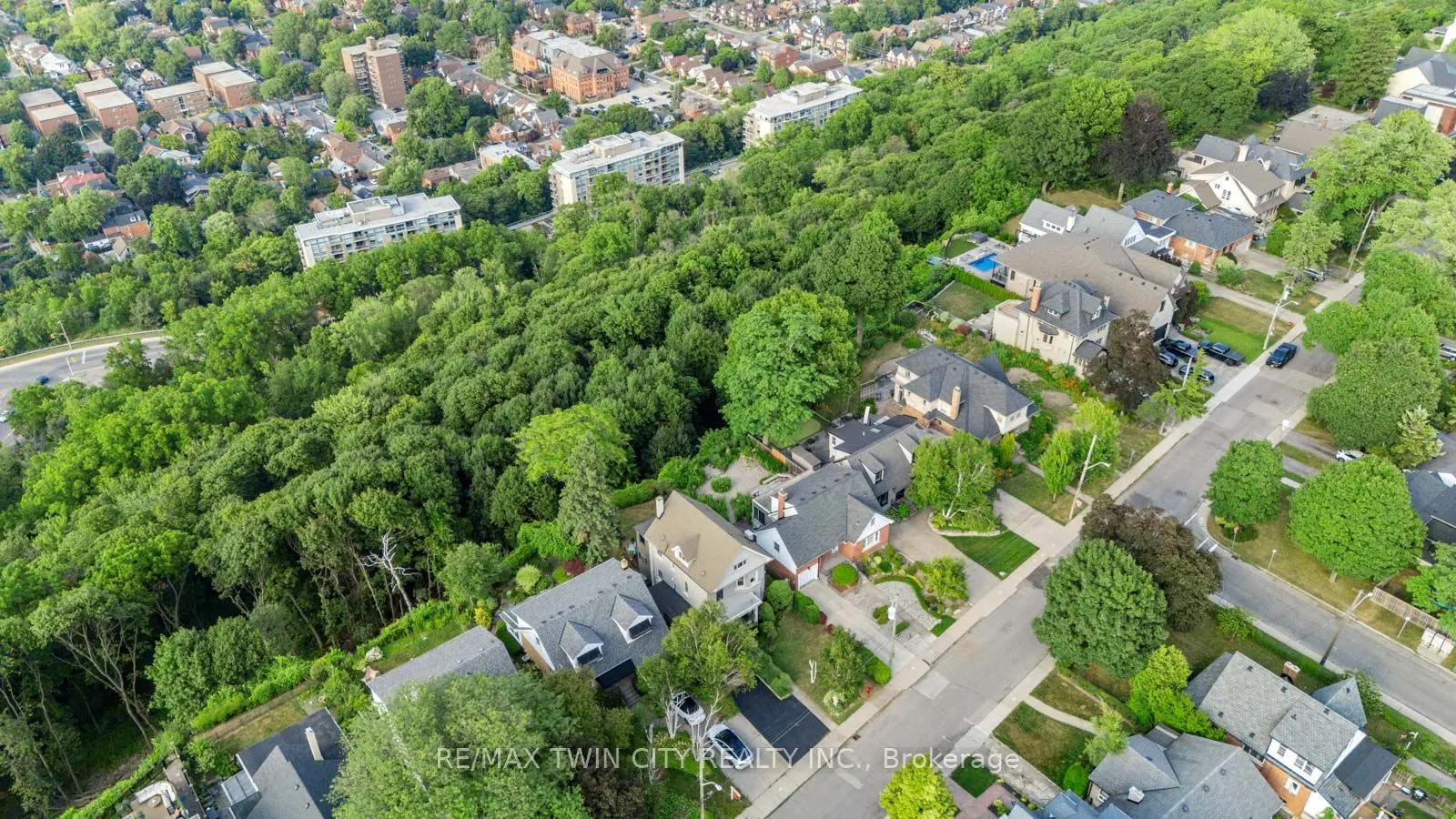 47 Mountain Park Avenue
