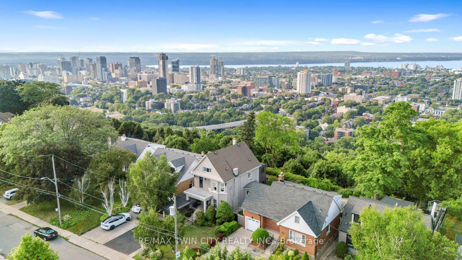 47 Mountain Park Avenue